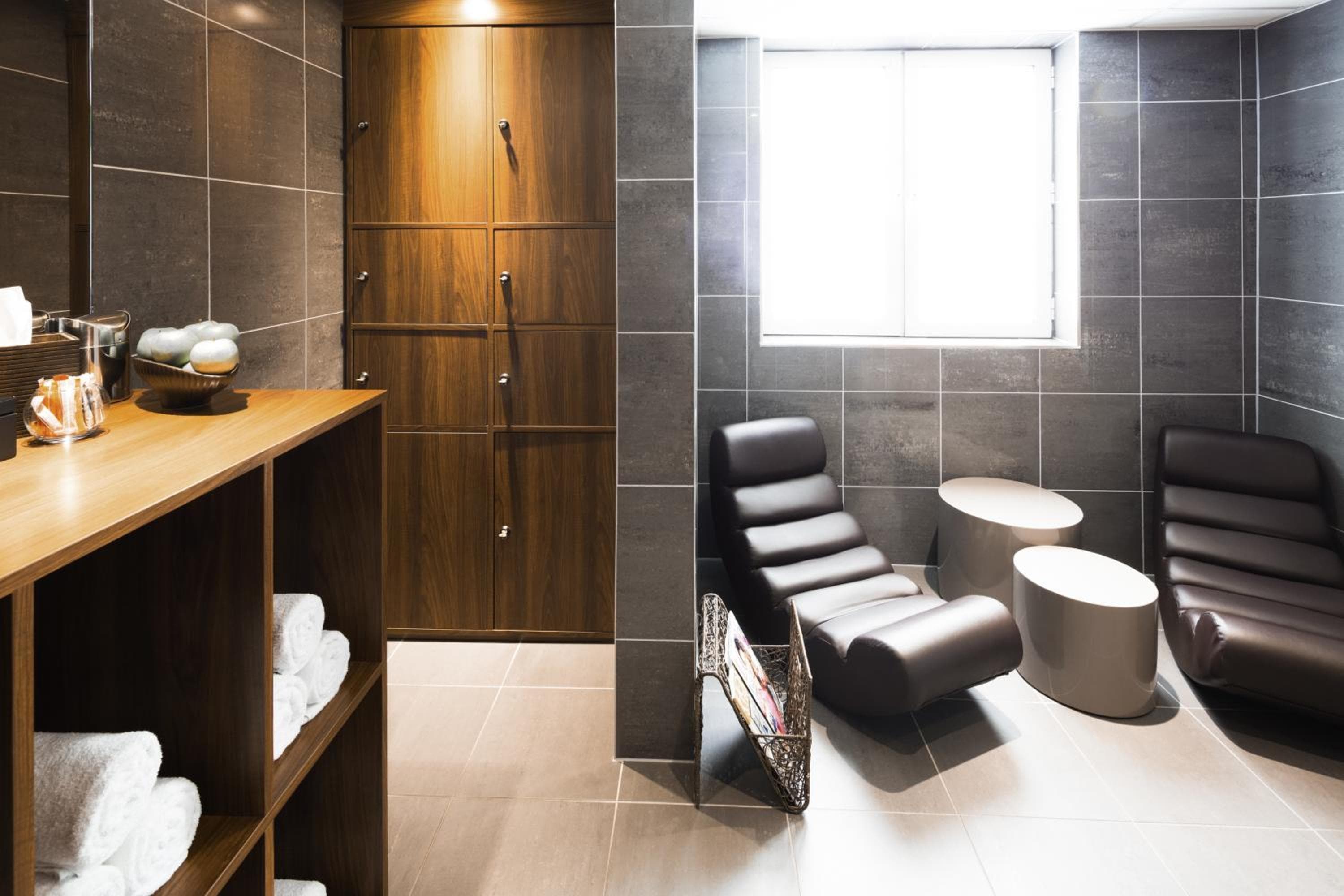 Novotel London Bridge — 9