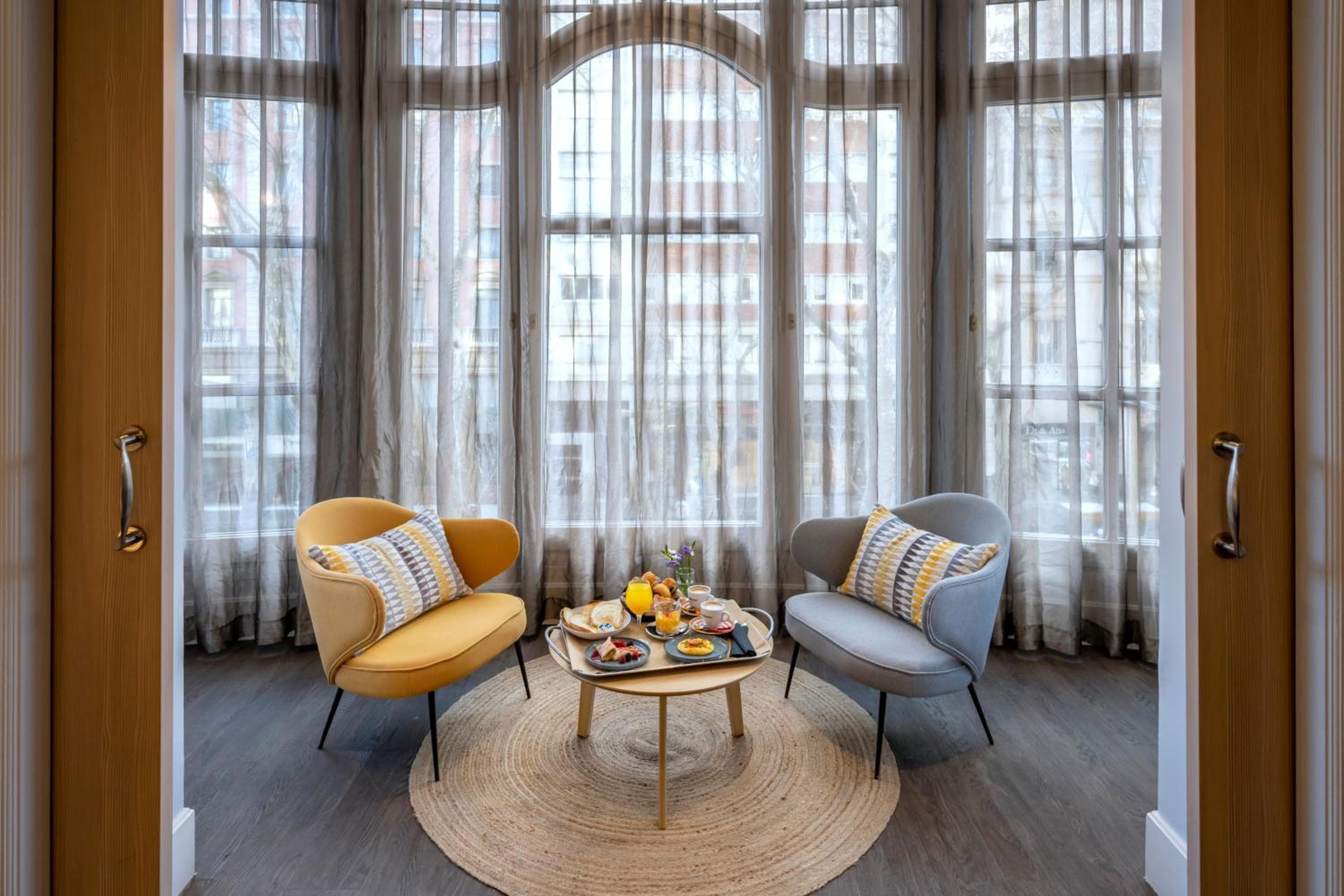 Hotel SERHS Rivoli Rambla — 2