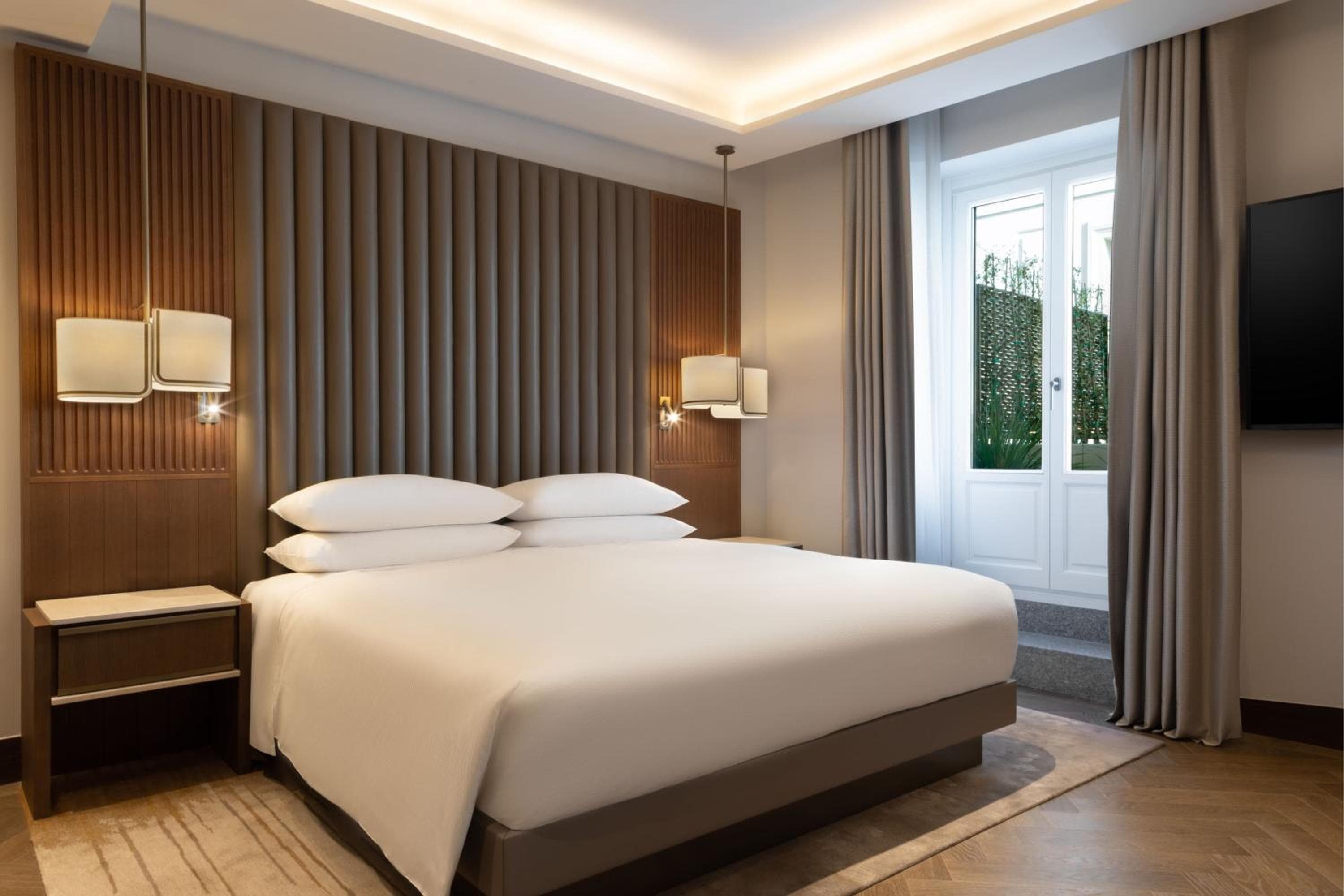 JW Marriott Hotel Madrid — 14