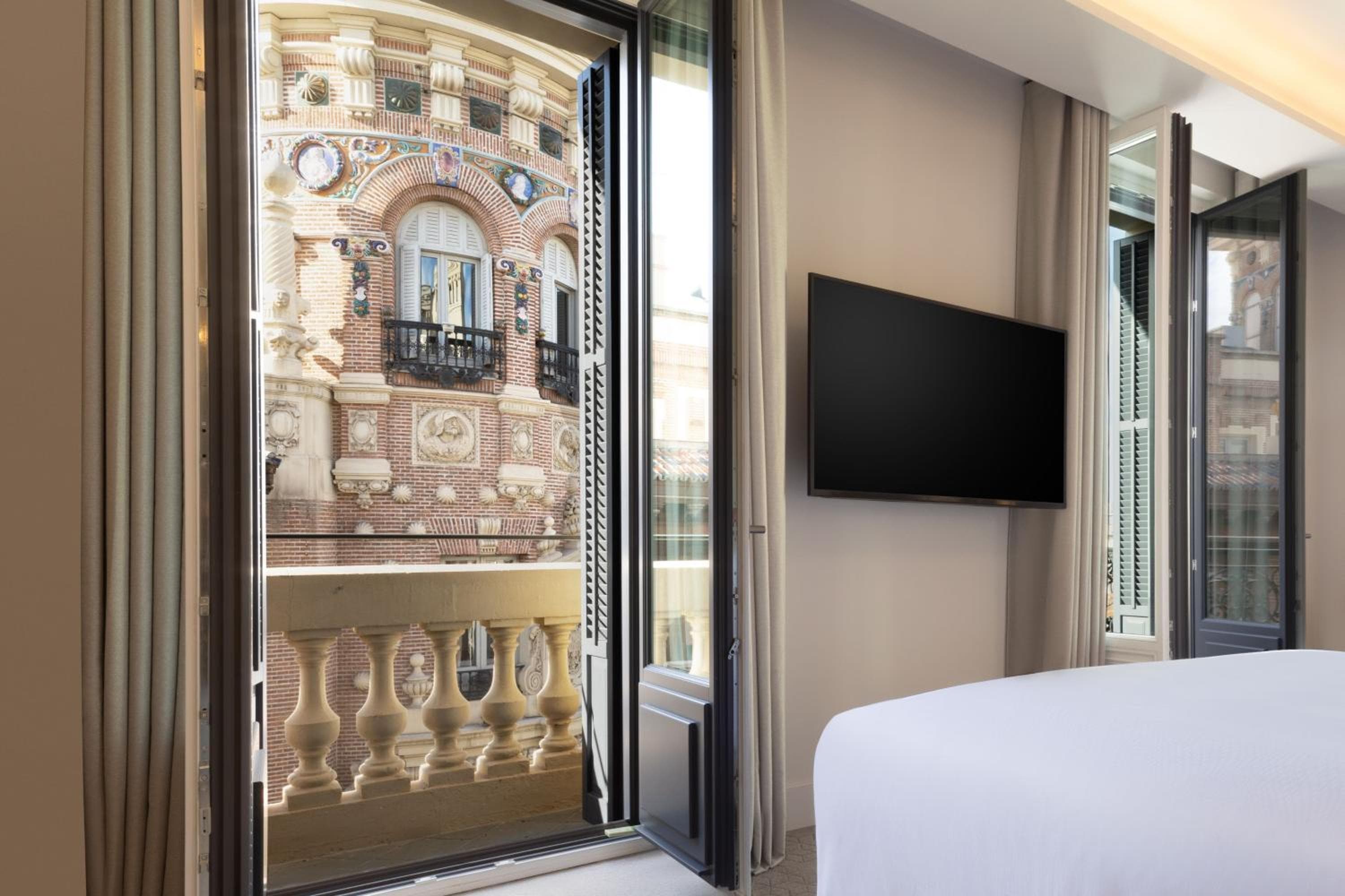 JW Marriott Hotel Madrid — 17
