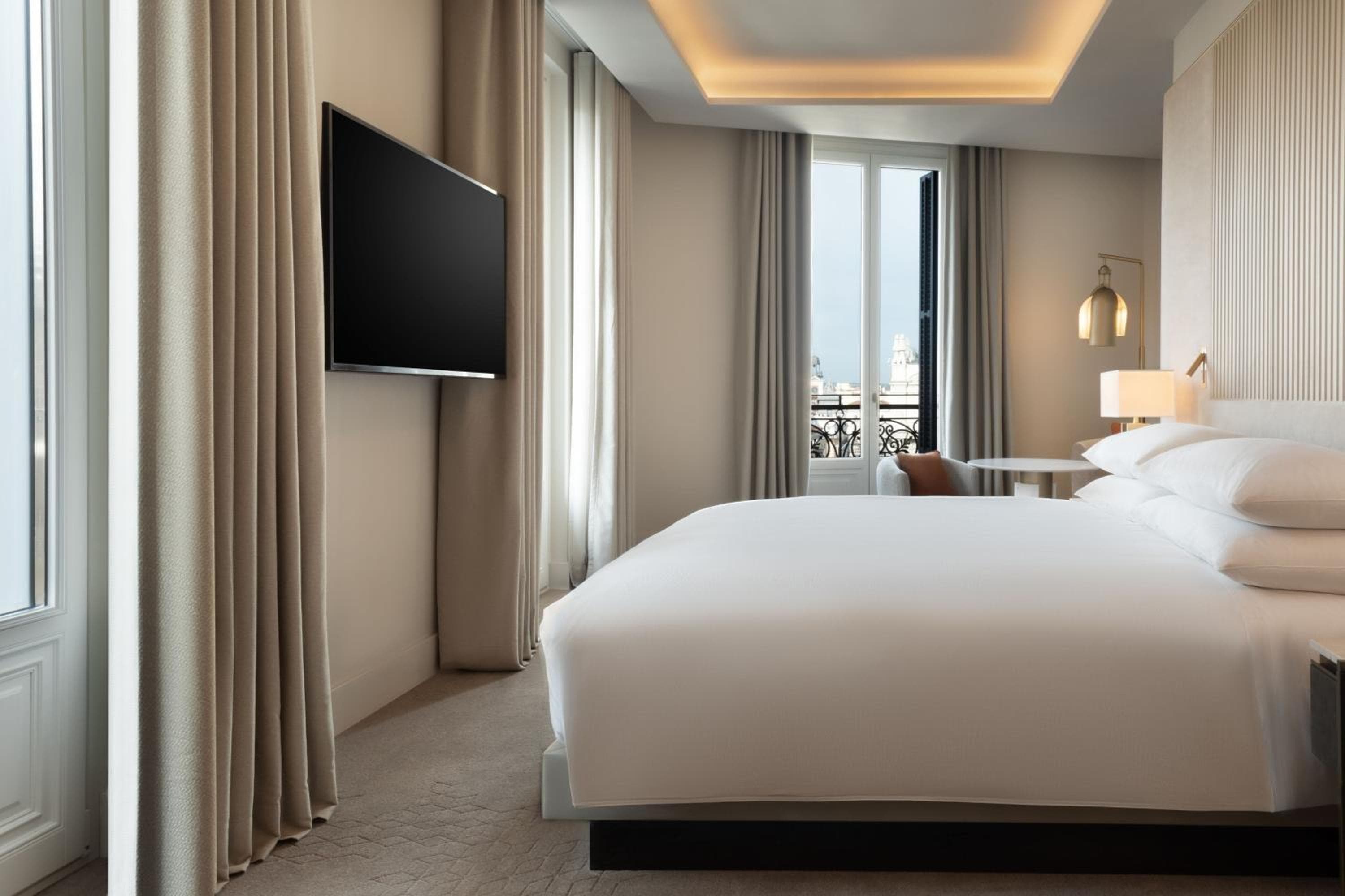 JW Marriott Hotel Madrid — 13