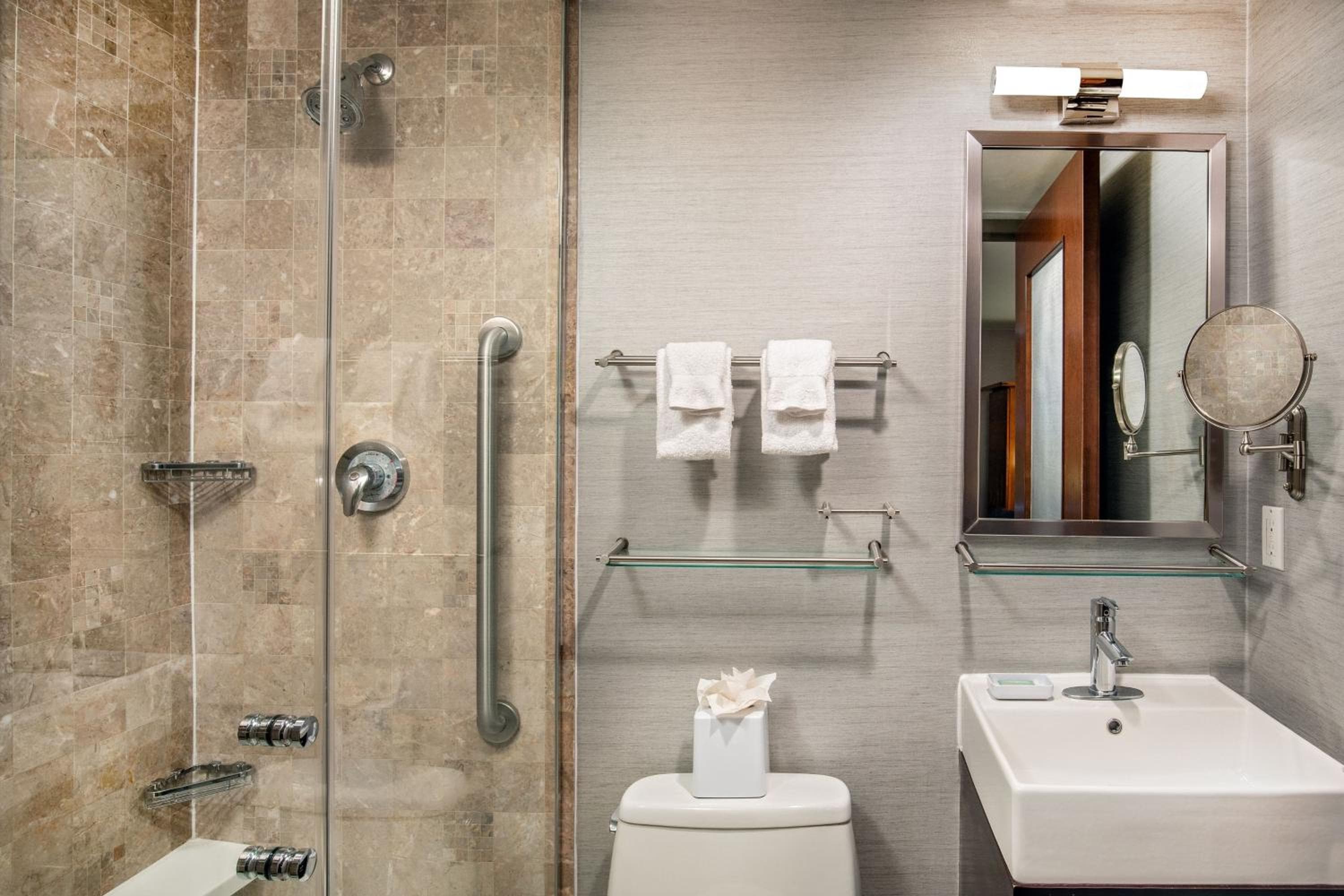 Fairfield By Marriott New York Manhattan Times Square — 12