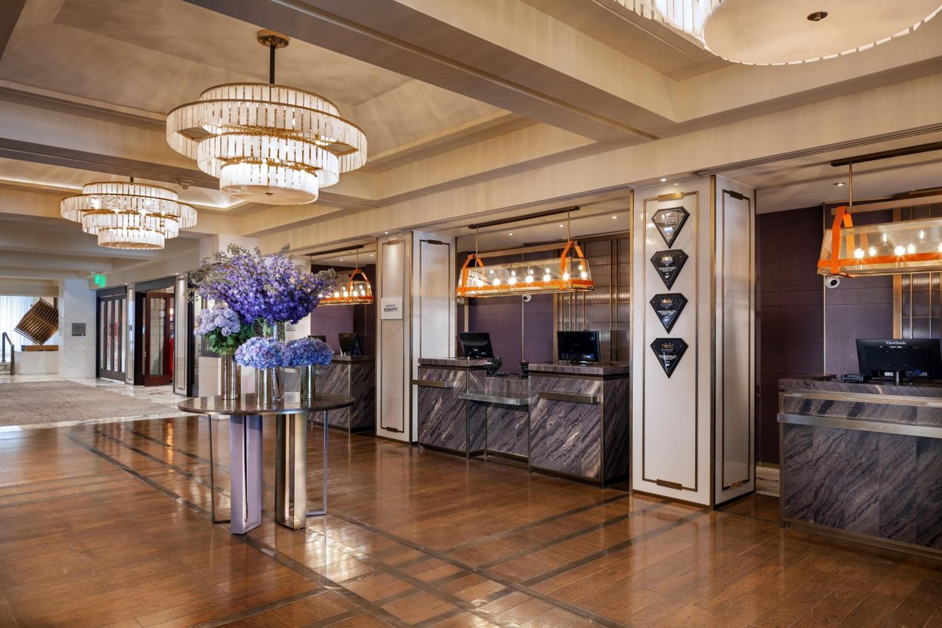 Sheraton Universal hotel, 333 Universal Hollywood Drive, Los Angeles, United States — photo 7