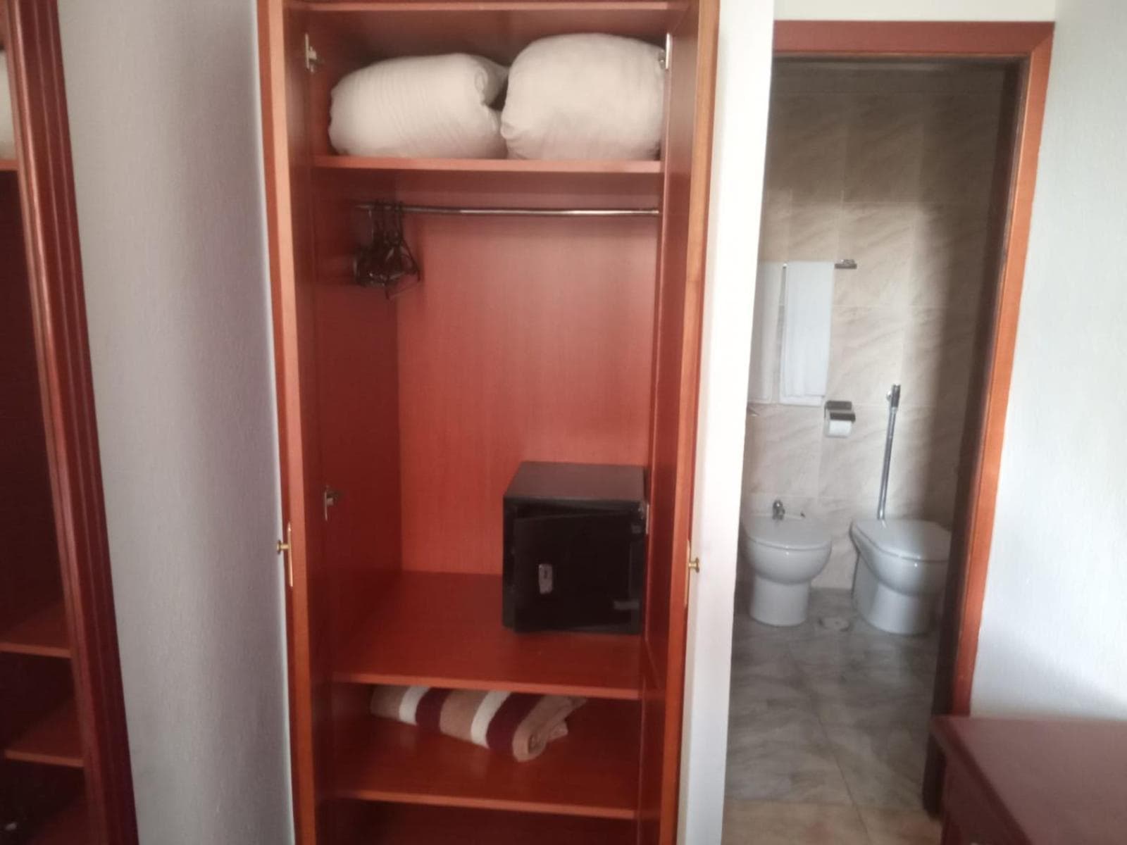 Hotel Tropical — 2