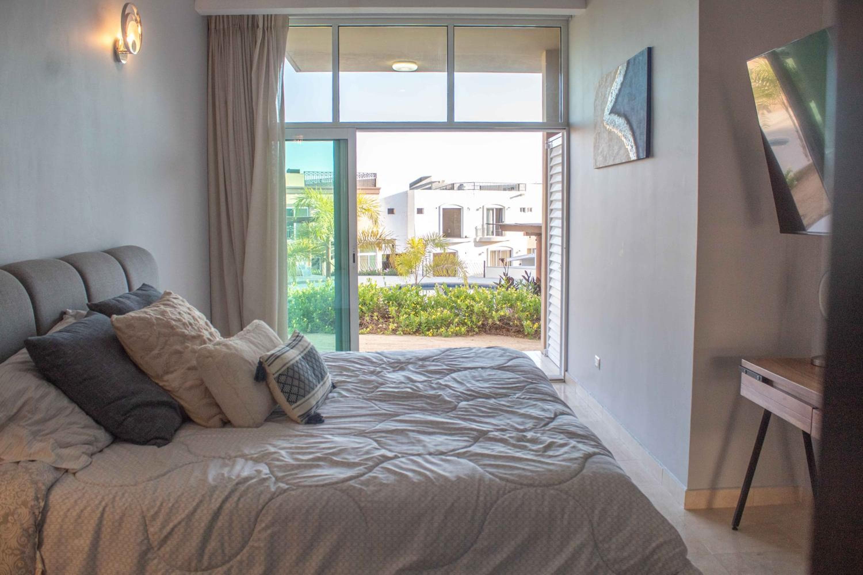 Private Villa in Gated Community Pet-Friendly — 14