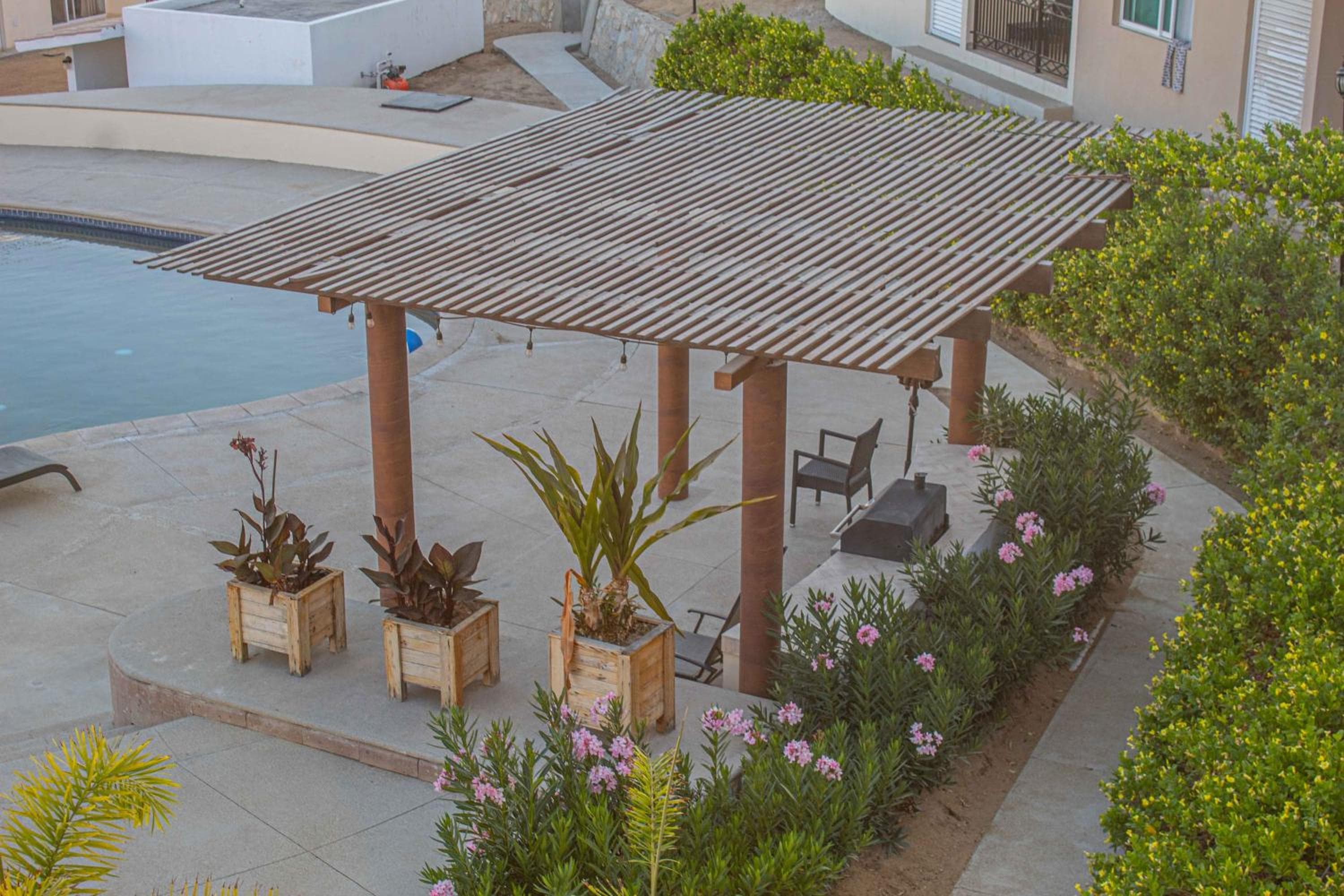 Private Villa in Gated Community Pet-Friendly — 8