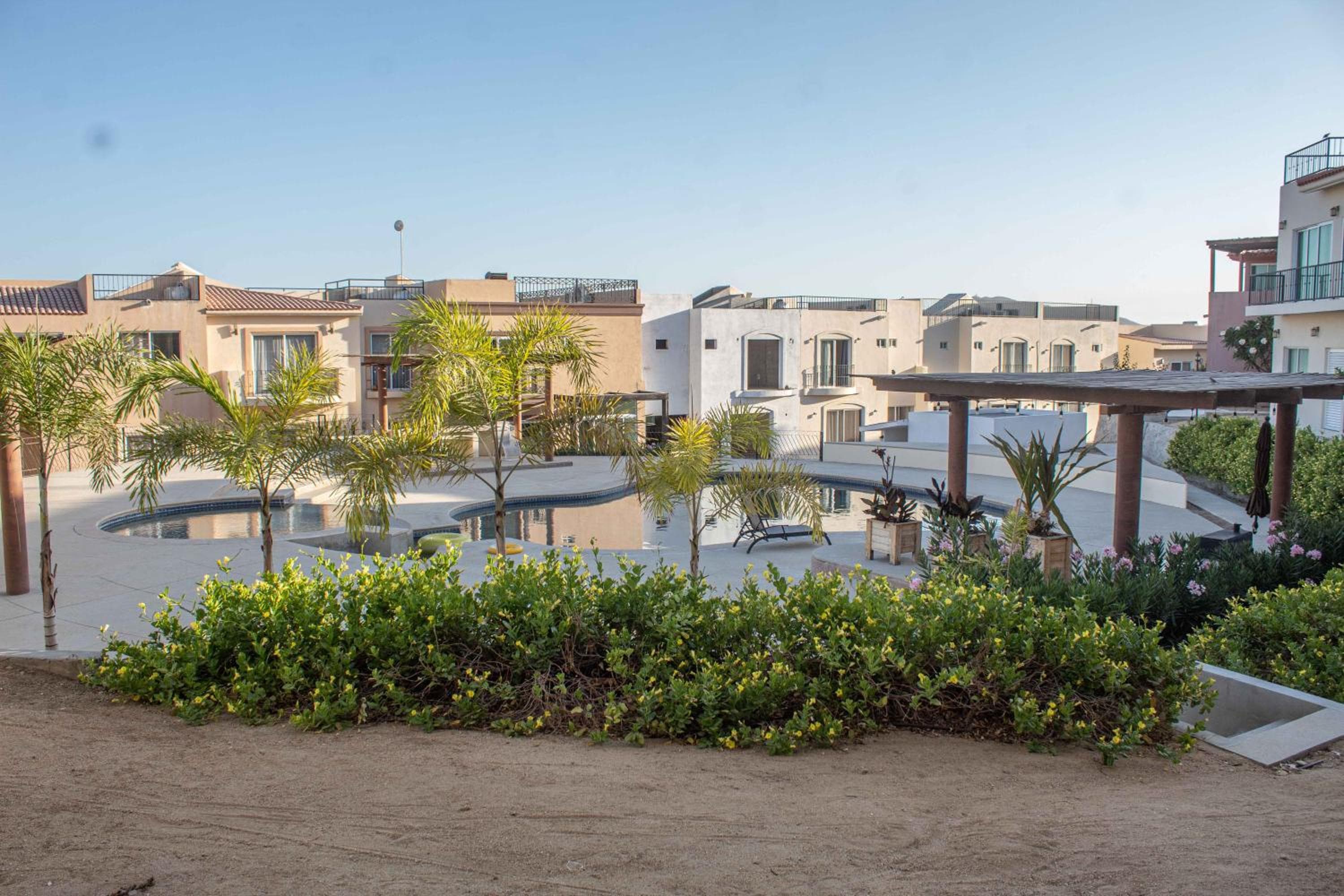 Private Villa in Gated Community Pet-Friendly — 13