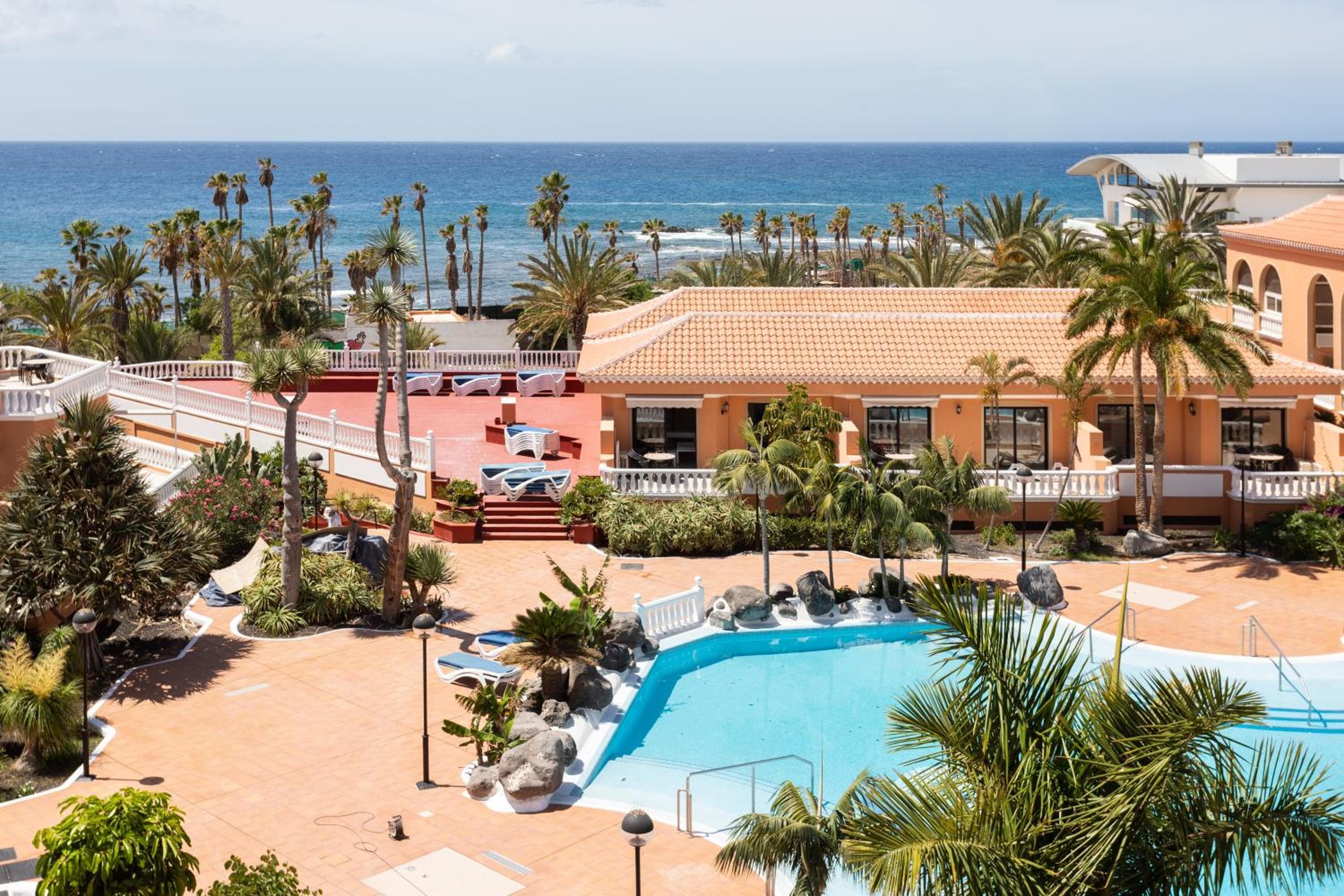 Exclusive Penthouse Playa Las Vistas 4 close to the sea and beach, aircondition for a fee, wifi, terrace, heated pool — 3