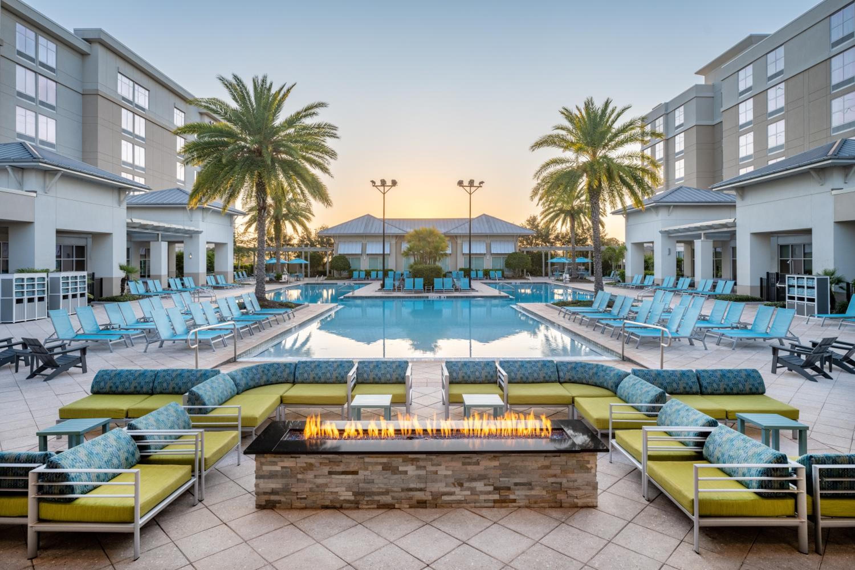 TownePlace Suites Orlando at FLAMINGO CROSSINGS Town Center, Western Entrance — 7