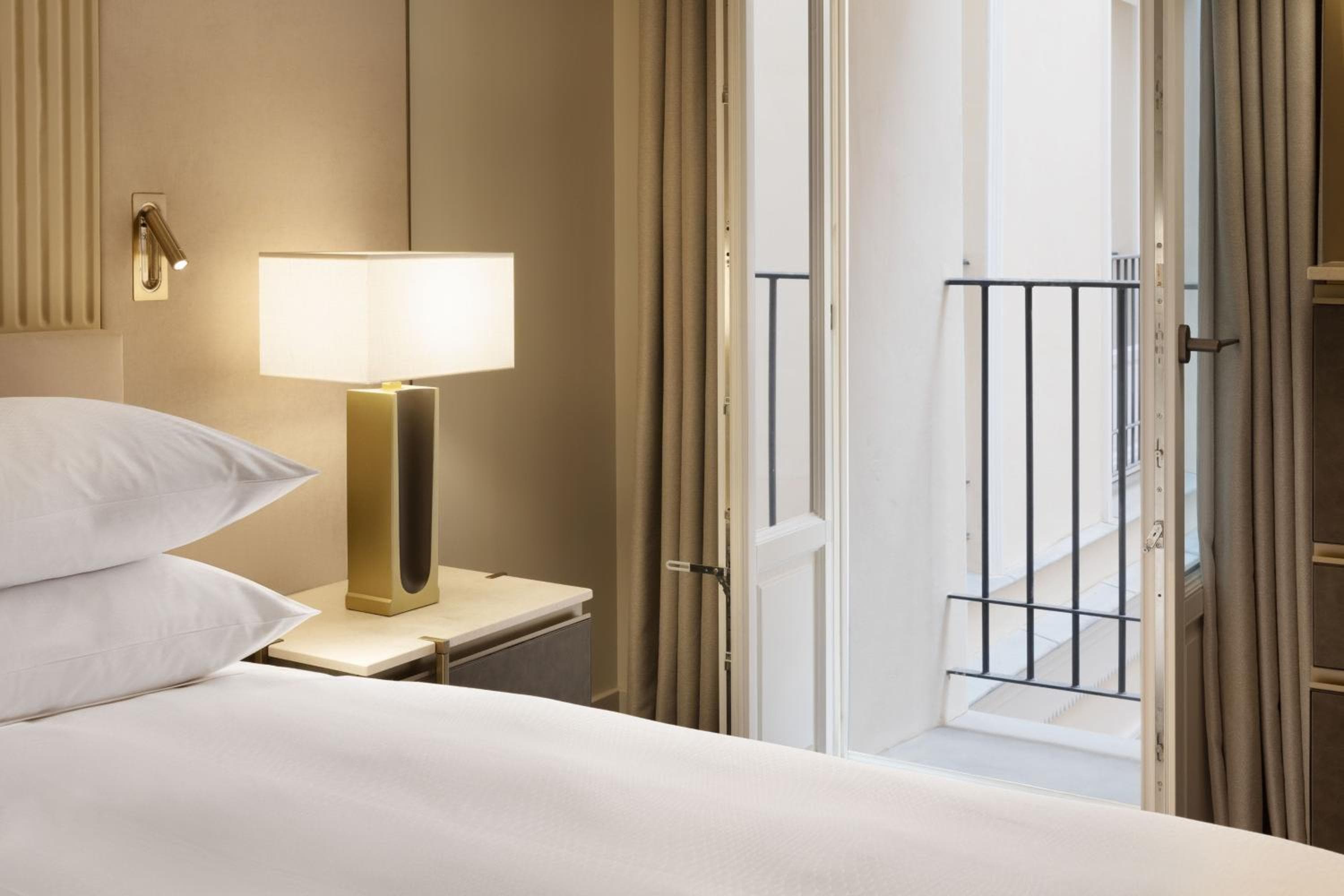 JW Marriott Hotel Madrid — 9