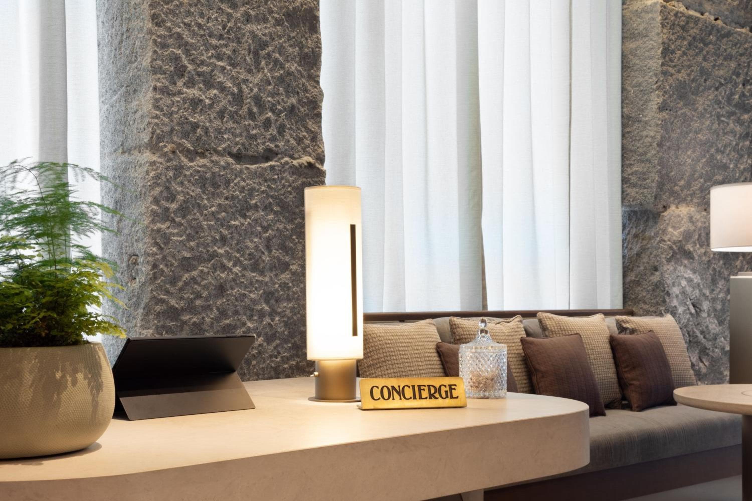 JW Marriott Hotel Madrid — 12