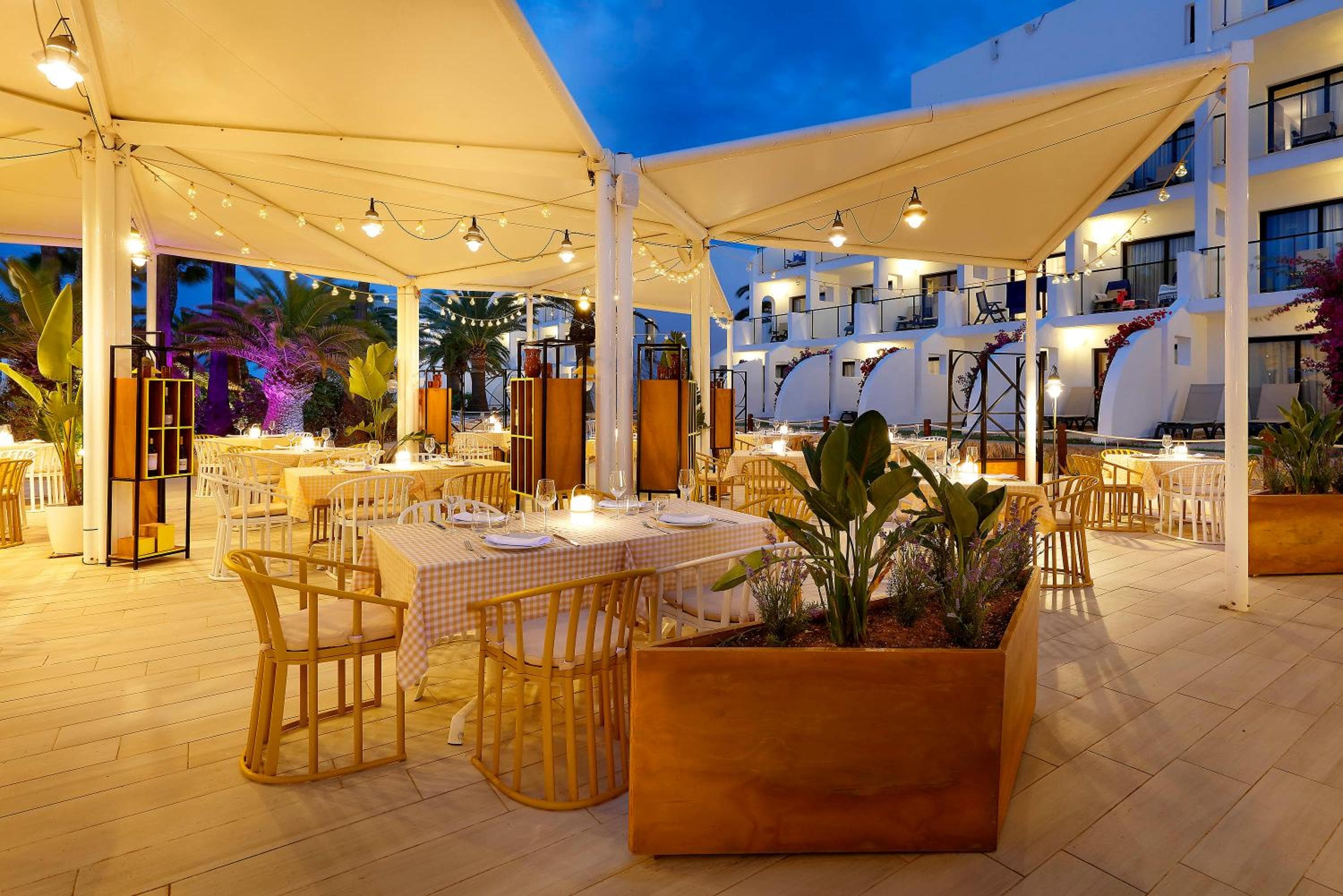 Grand Palladium Select Palace Ibiza - All Inclusive — 10