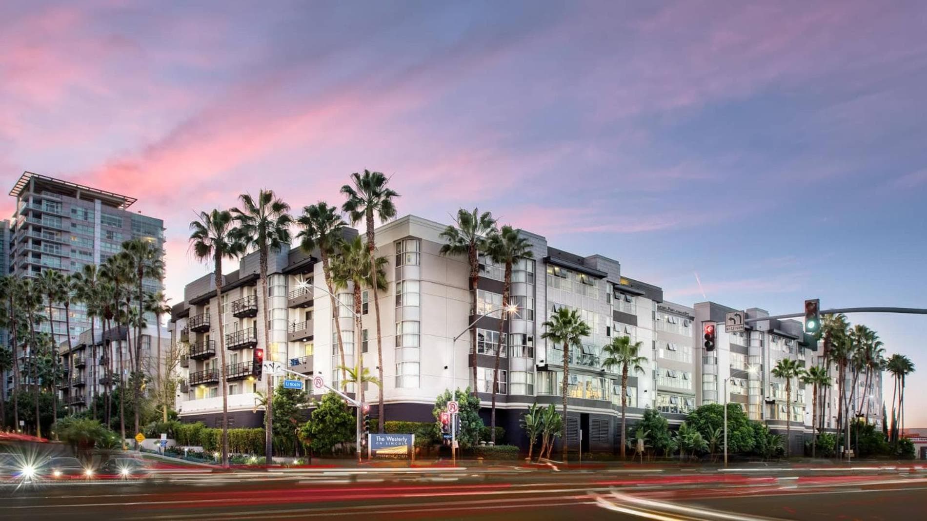 Exclusive Suites in MDR-Venice with Pool, GYM & HotTub — 1