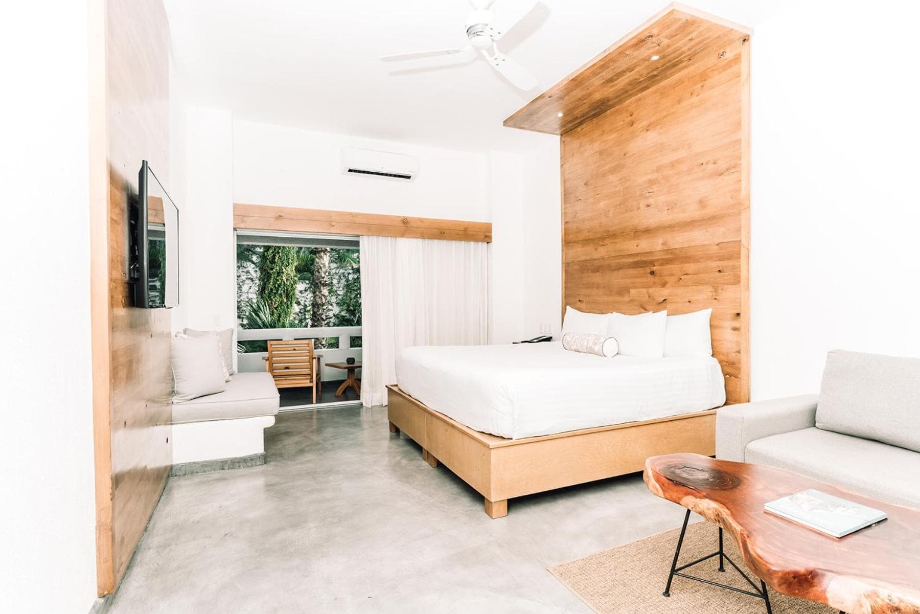 Bahia Hotel & Beach House — 29