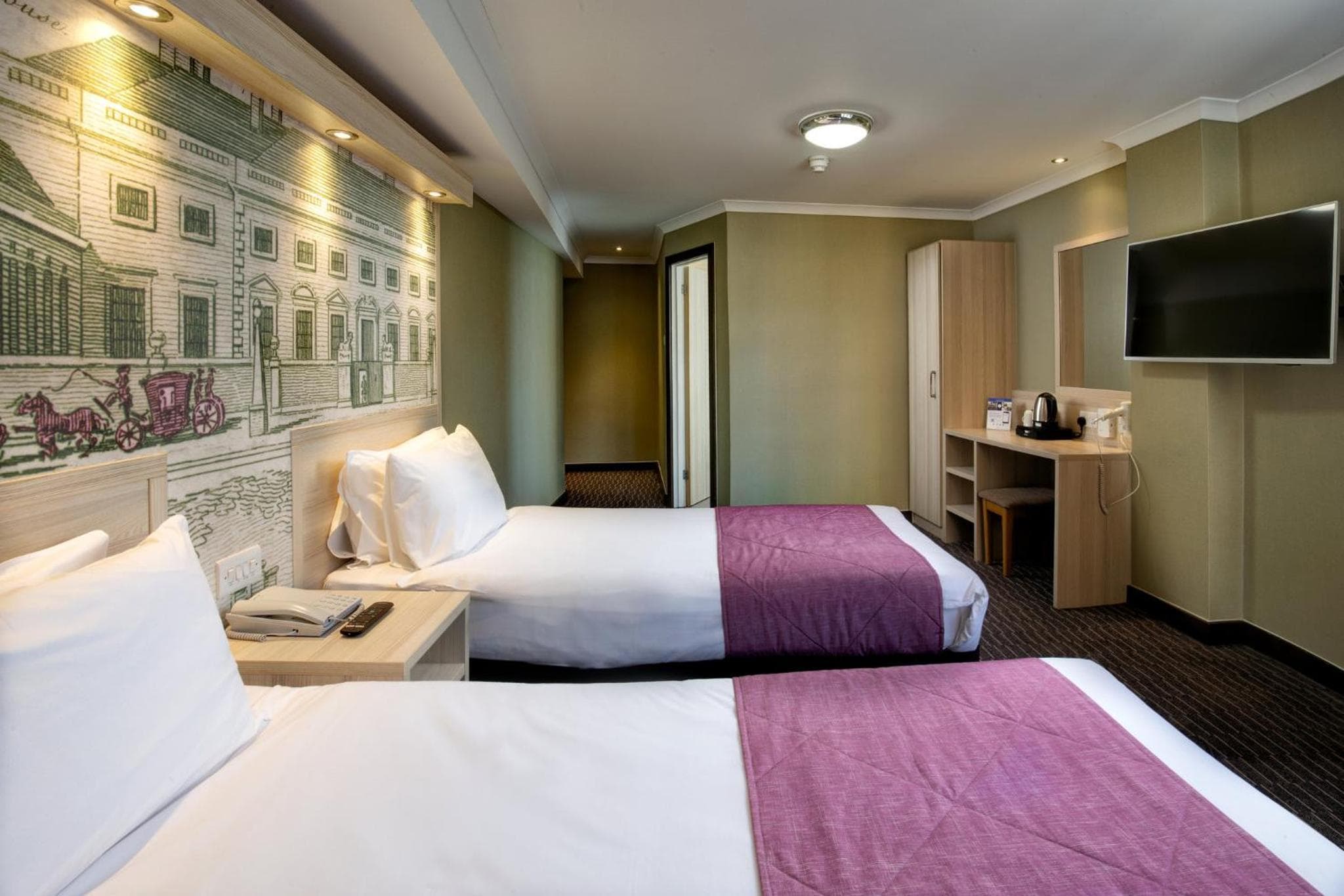 Präsident Hotel — 12