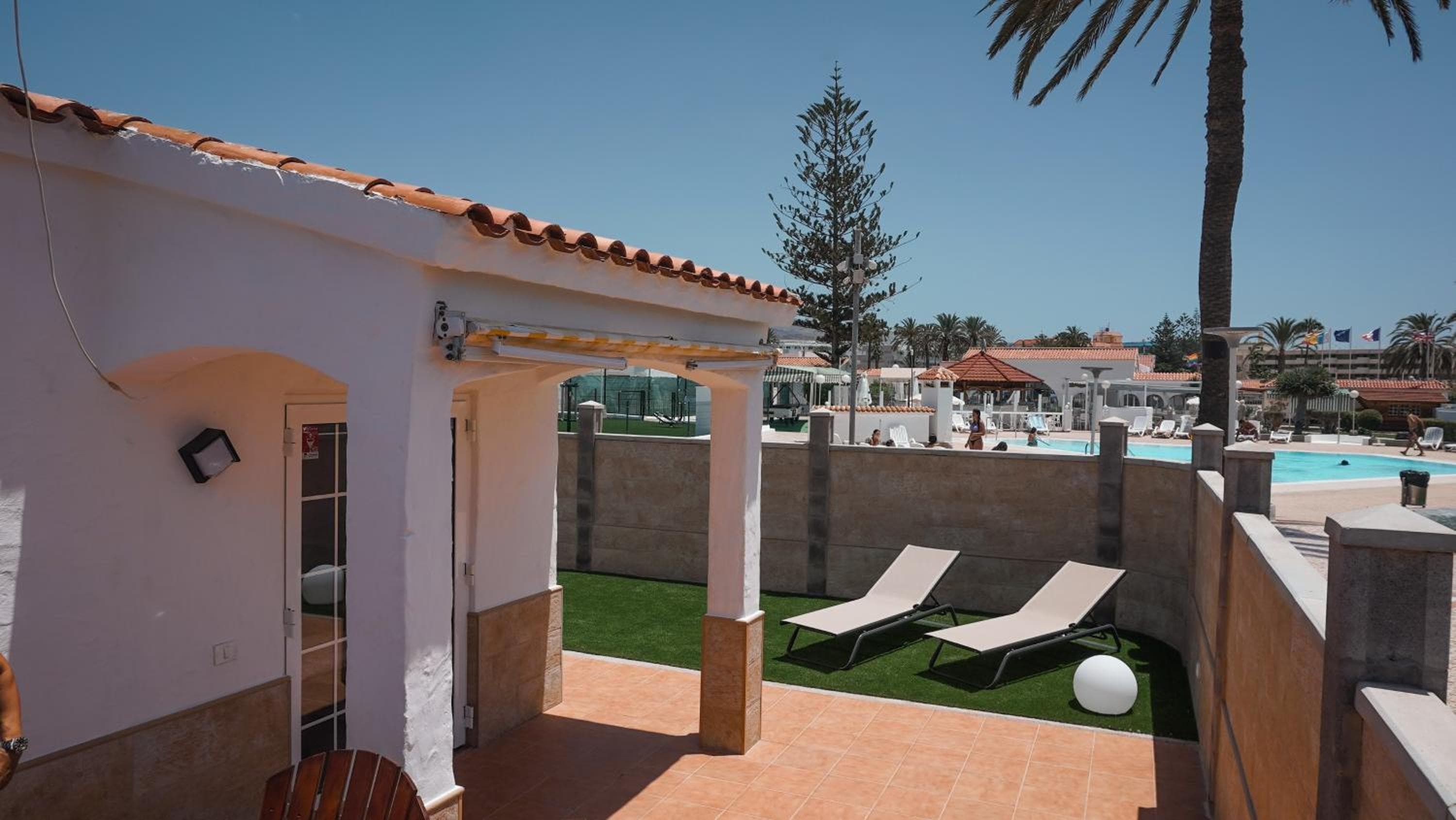 BUNGALOW LOS ARCOS — 1