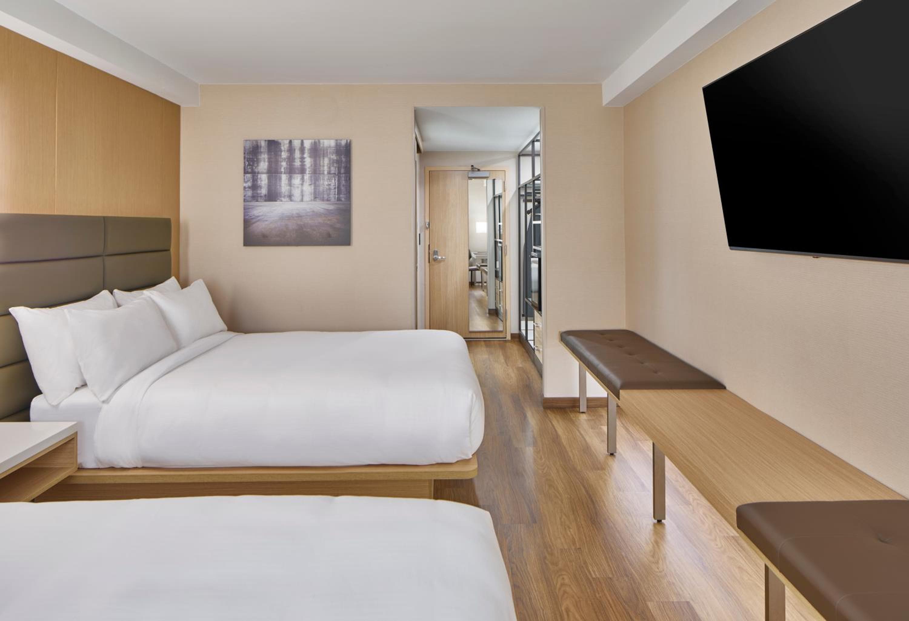 AC Hotel by Marriott Orlando Lake Buena Vista — 3