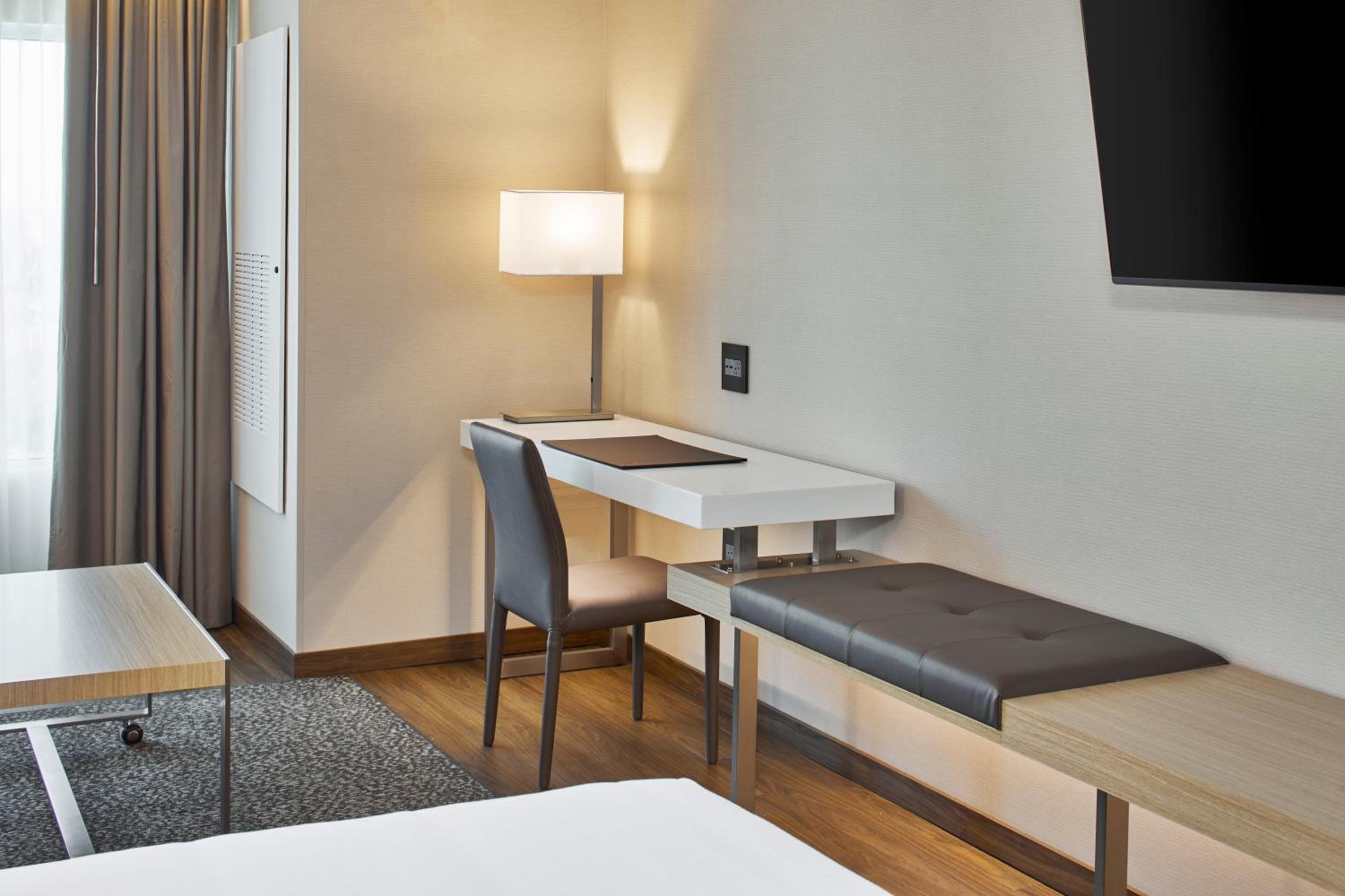AC Hotel by Marriott Orlando Lake Buena Vista — 5