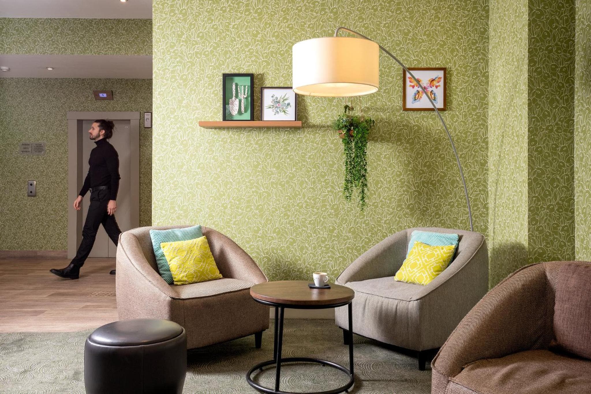 Bedford Hotel — 28