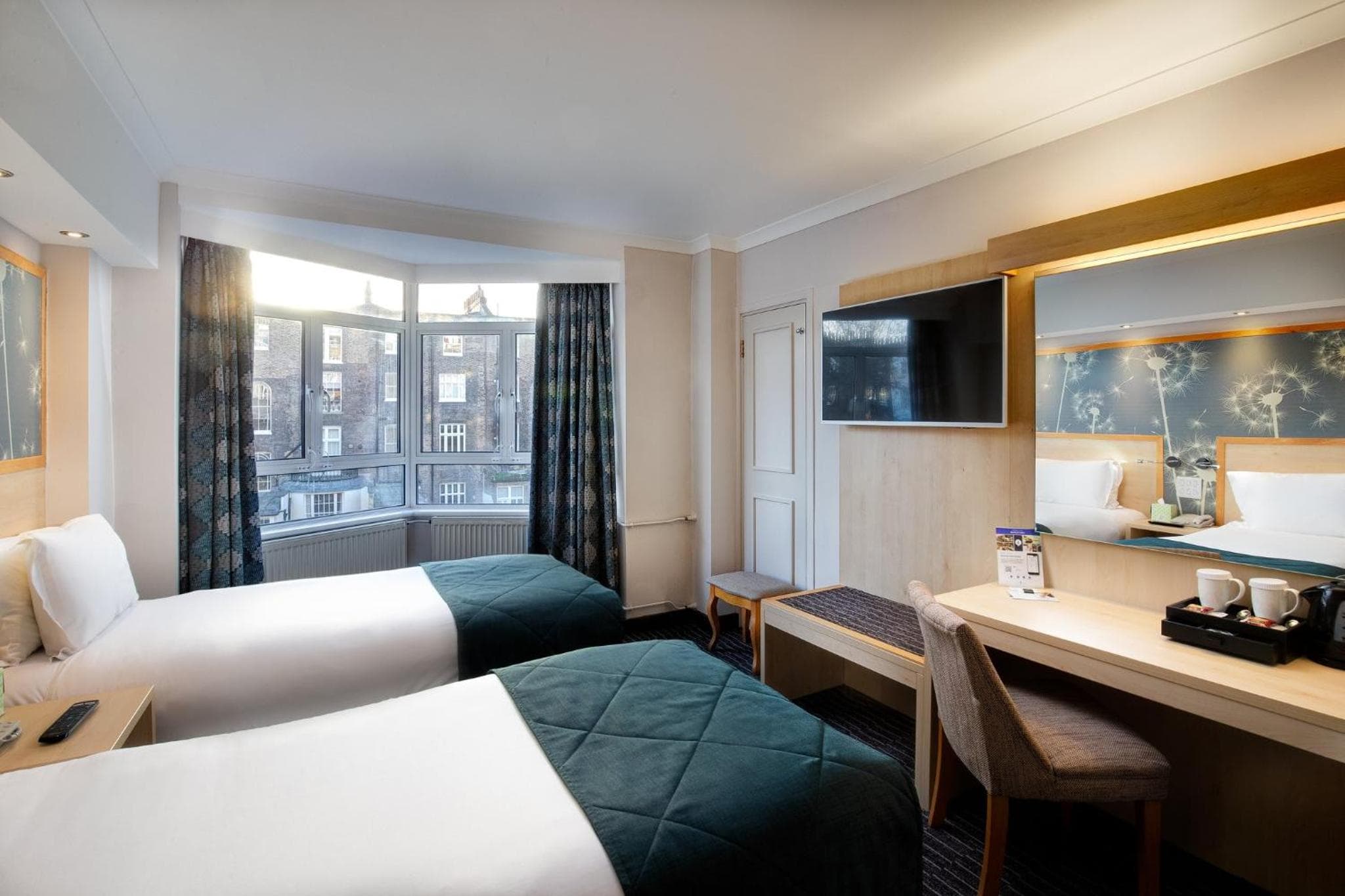 Bedford Hotel — 16