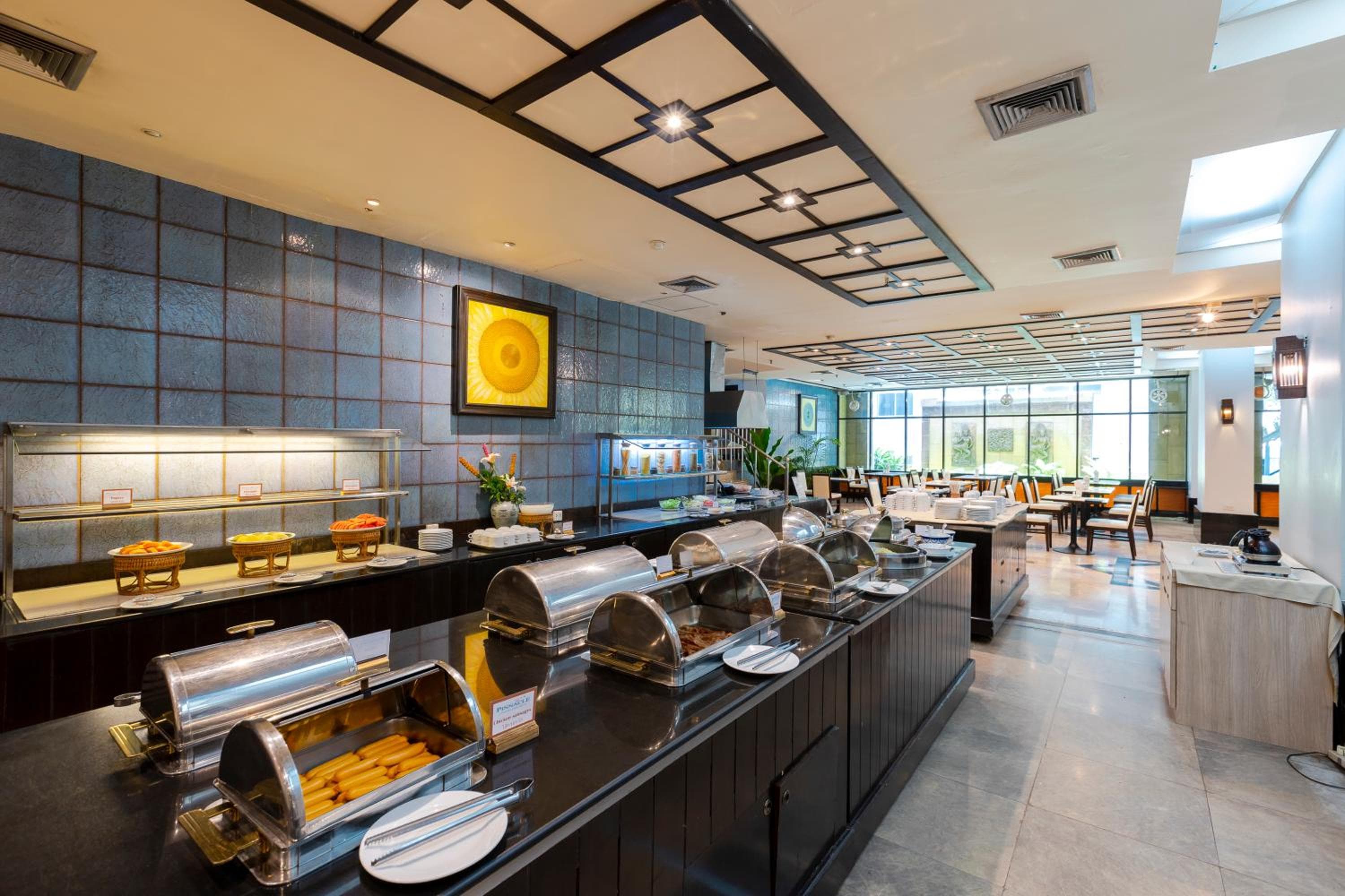 Pinnacle Lumpini Park Hotel — 13