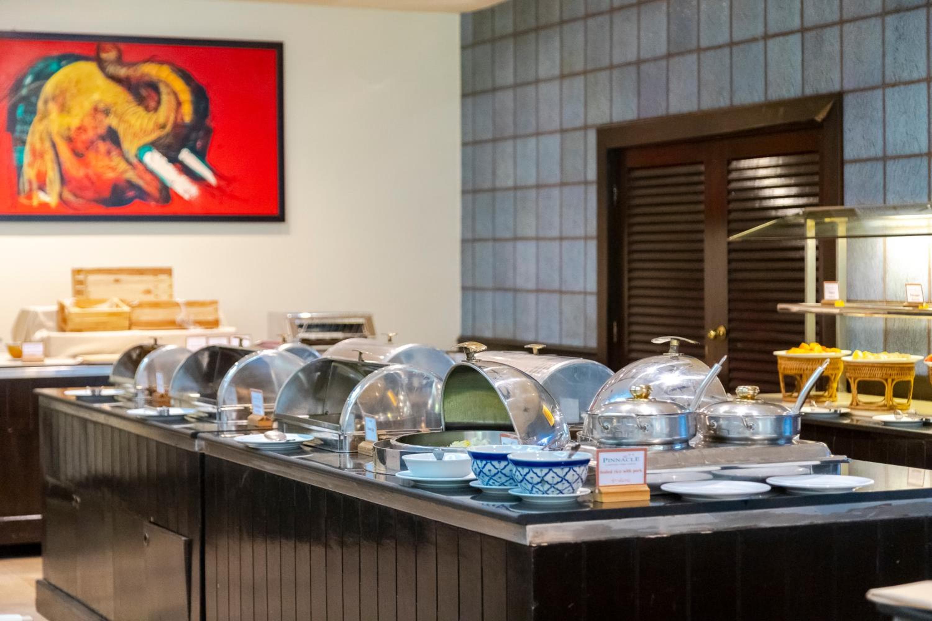 Pinnacle Lumpini Park Hotel — 8