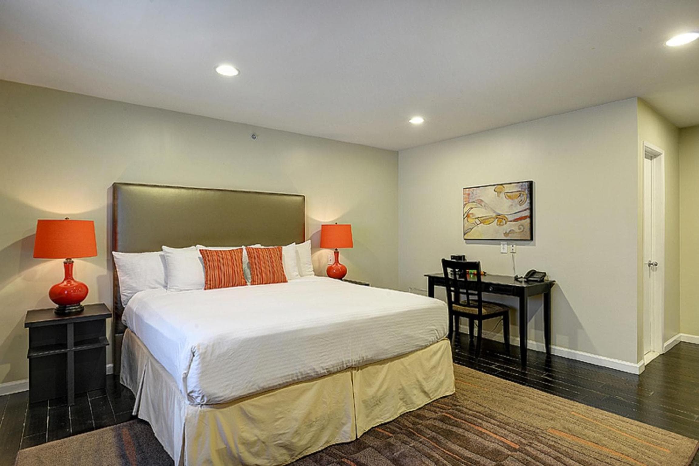 Shelter Hotel Los Angeles — 17