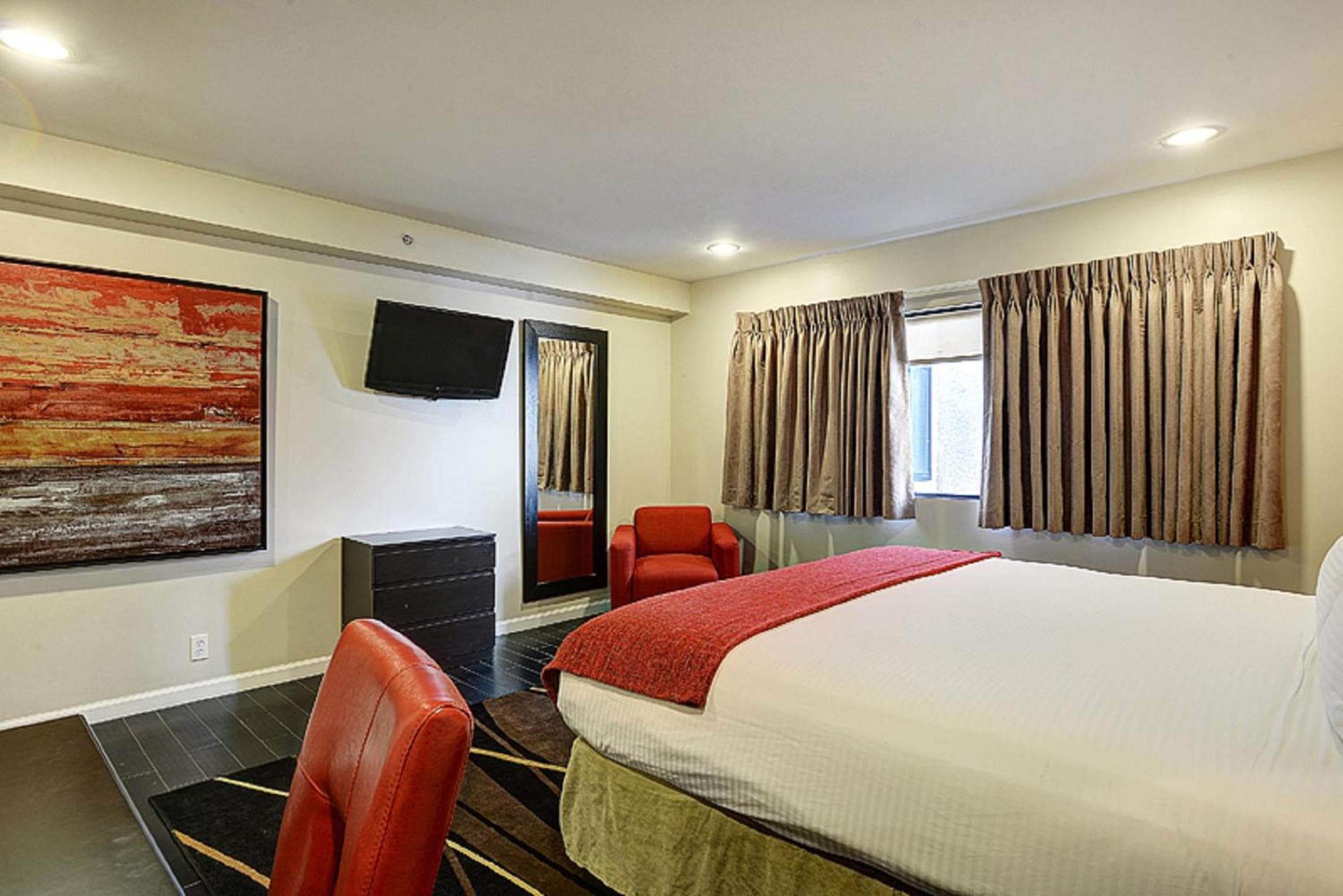 Shelter Hotel Los Angeles — 7
