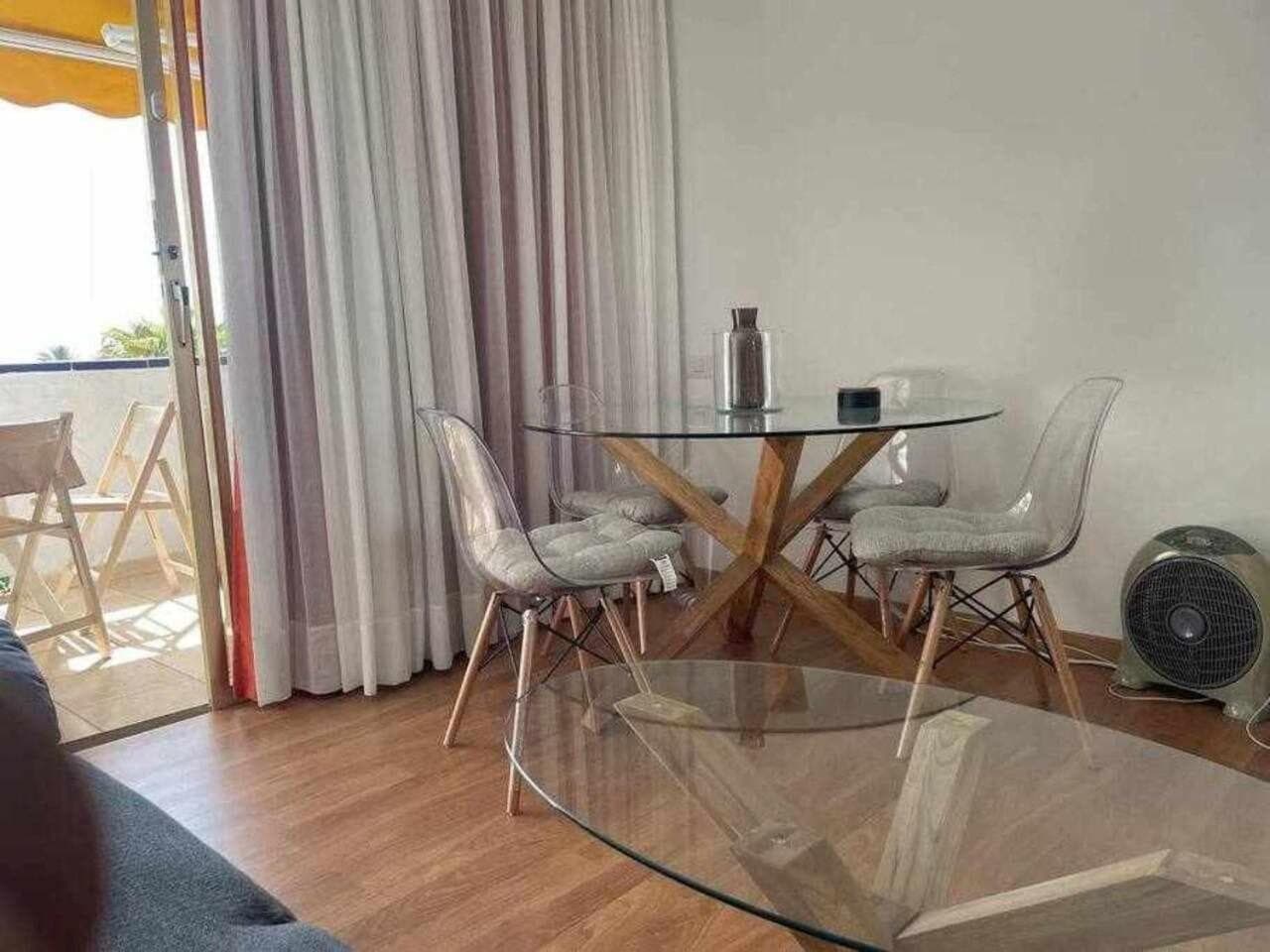 Apartamento con piscina climatizada y vista al mar — 4