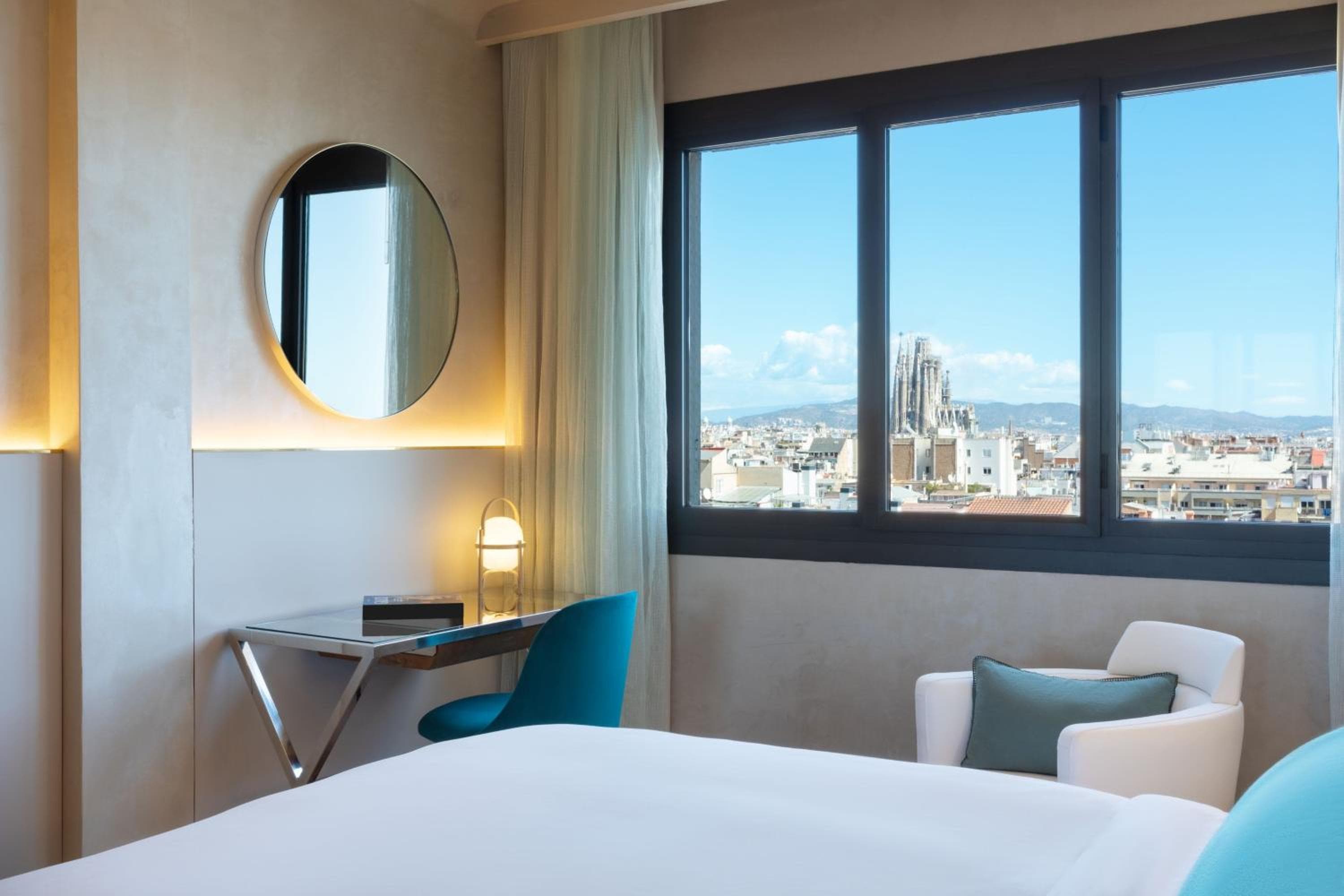 Renaissance Barcelona Hotel — 14