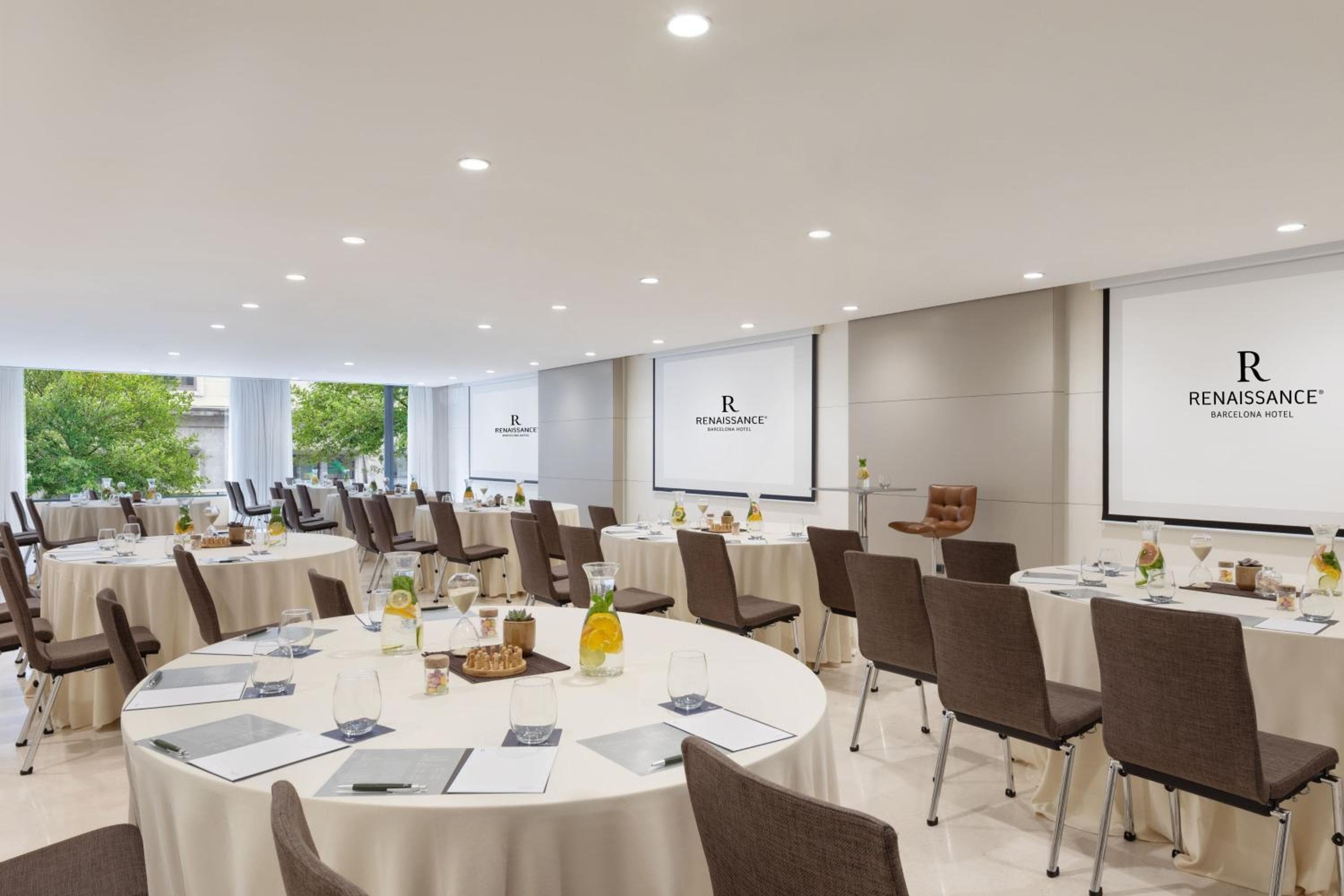 Renaissance Barcelona Hotel — 23