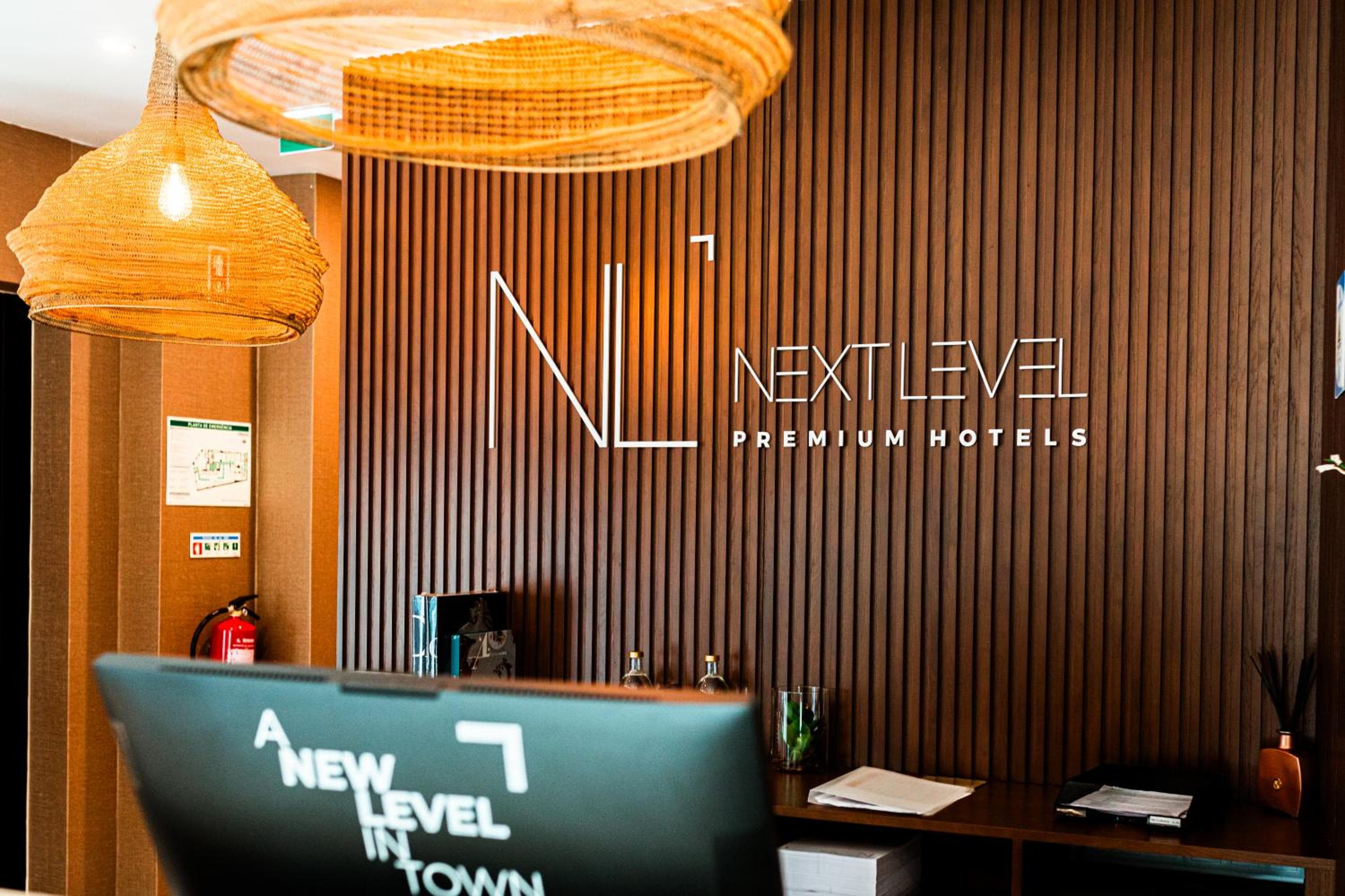 Hoteles Premium de Siguiente Nivel — 10