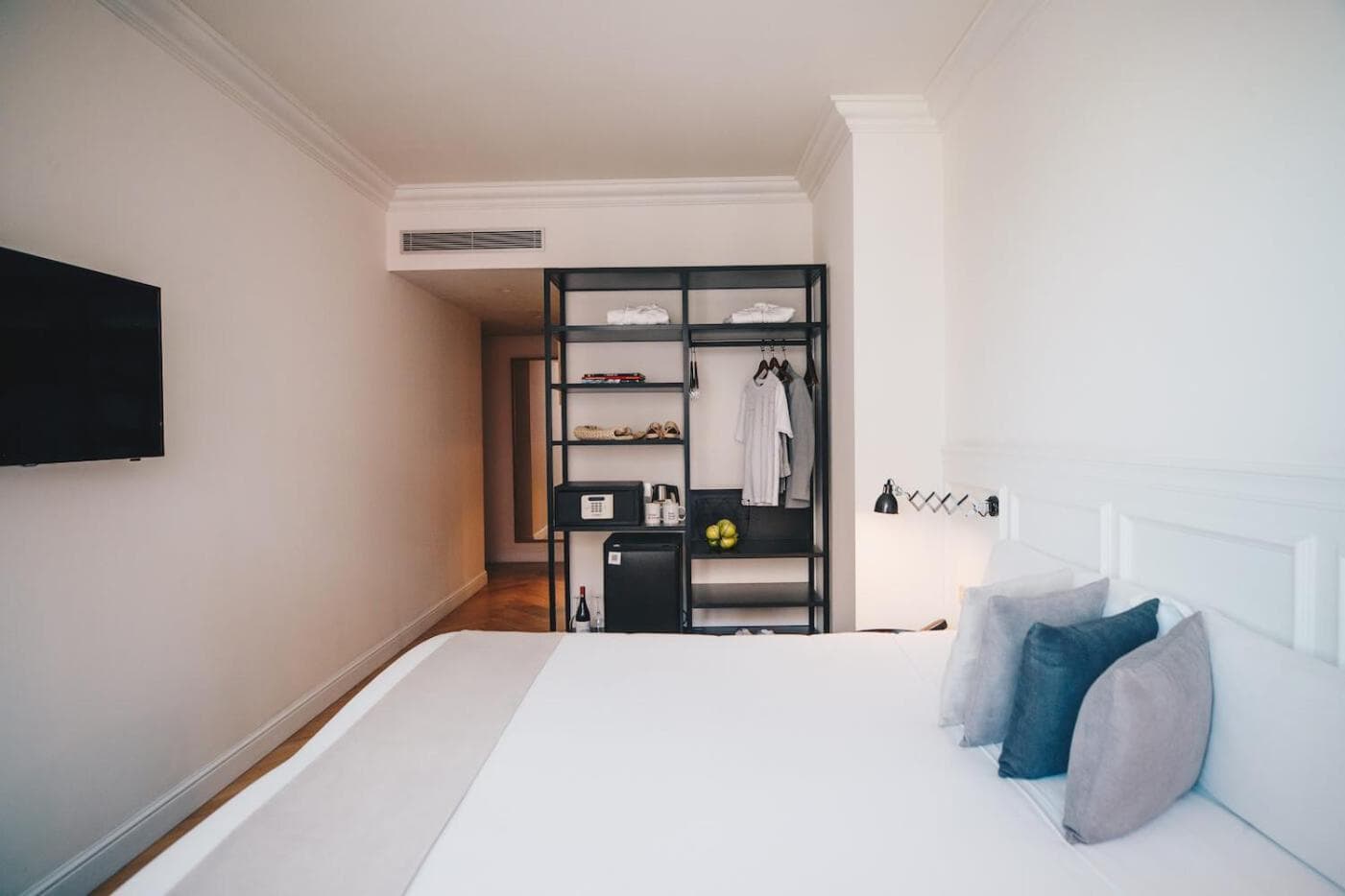 Dear Hotel Madrid — 29