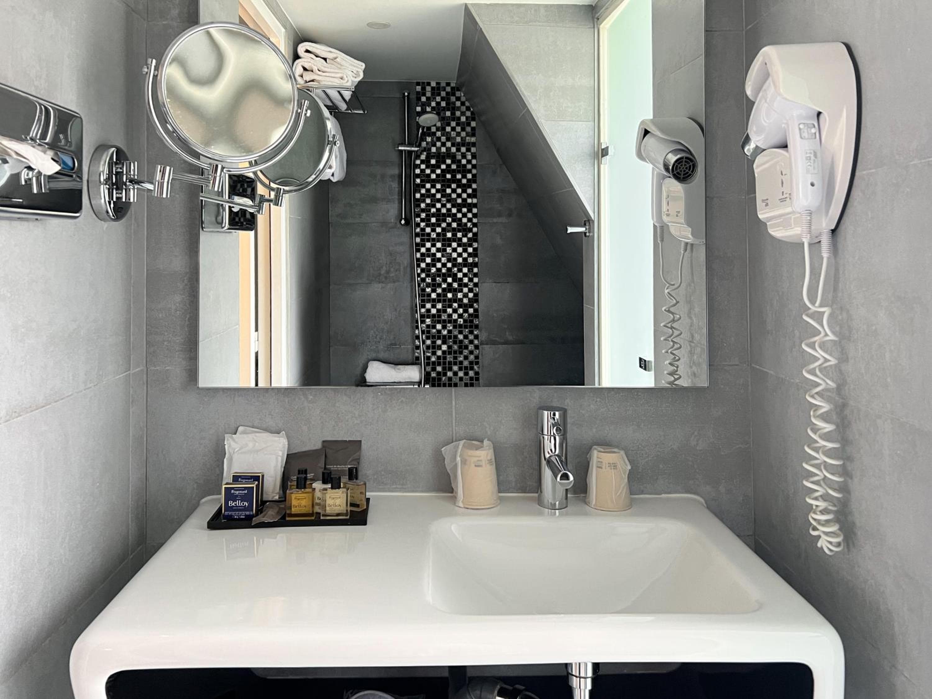 Hôtel Belloy — 5