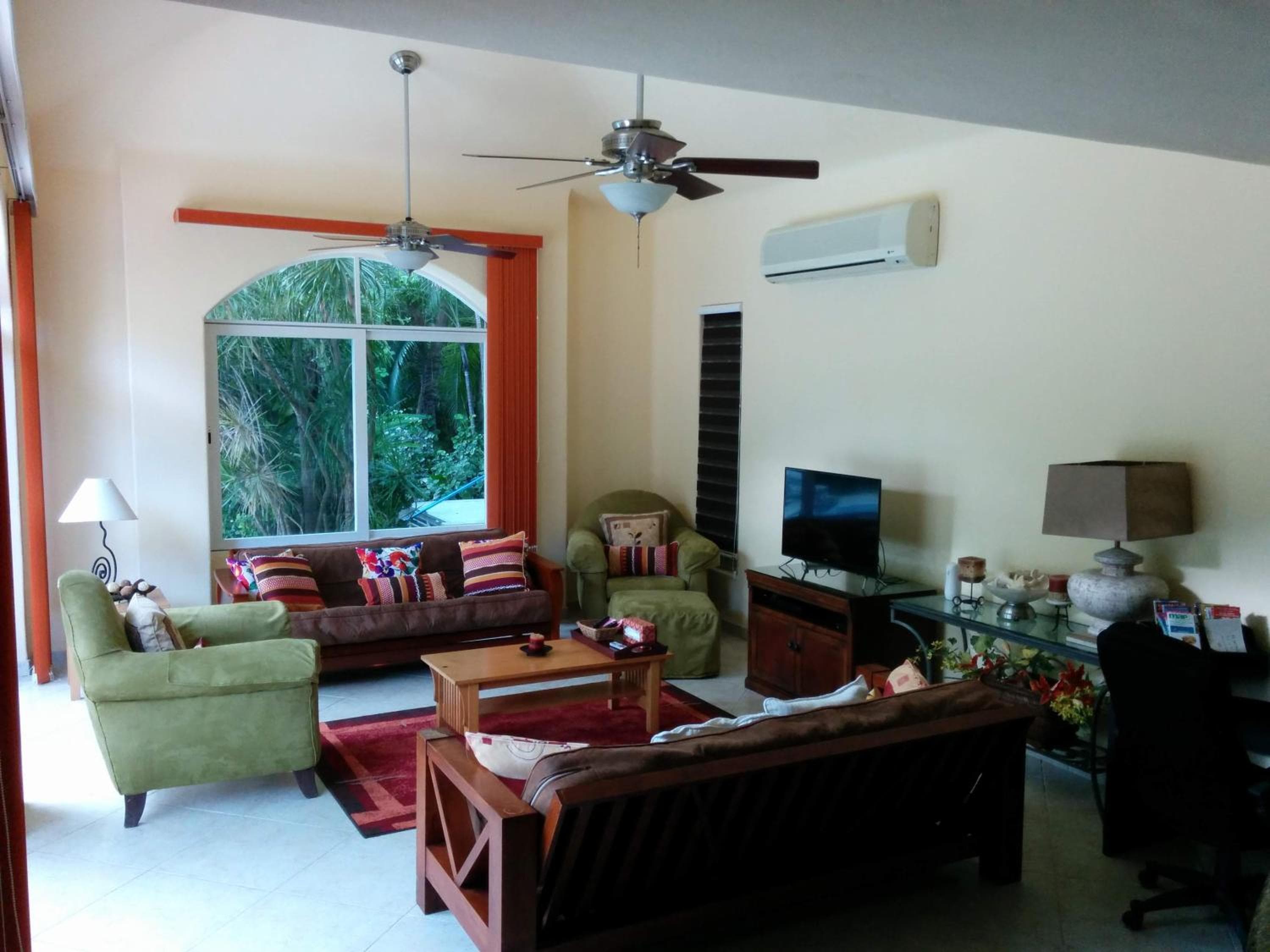 Casa Beard, espaciosa casa de huéspedes con WiFi de alta velocidad y piscina. — 9