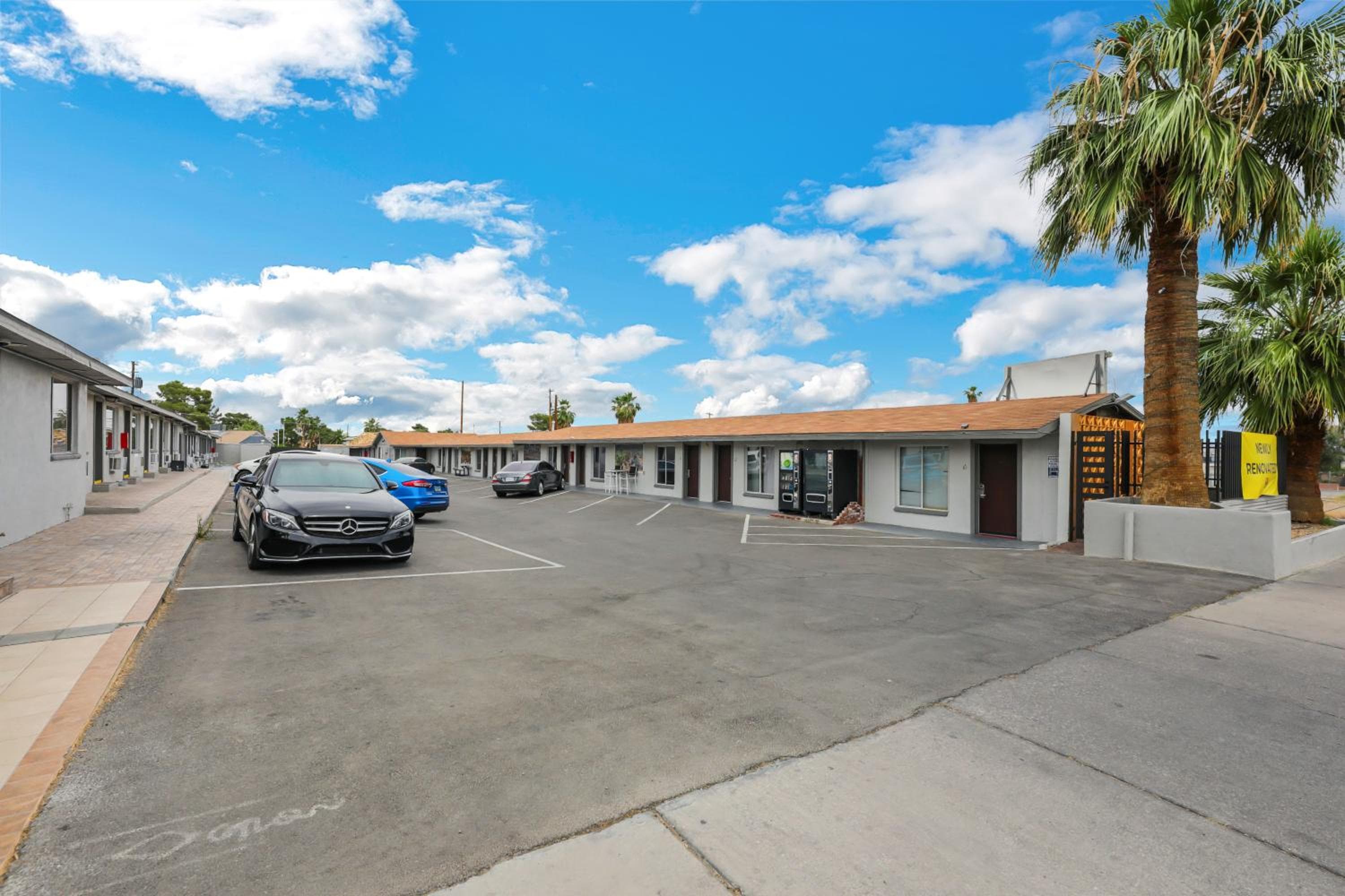 Desert Moon Motel — 19