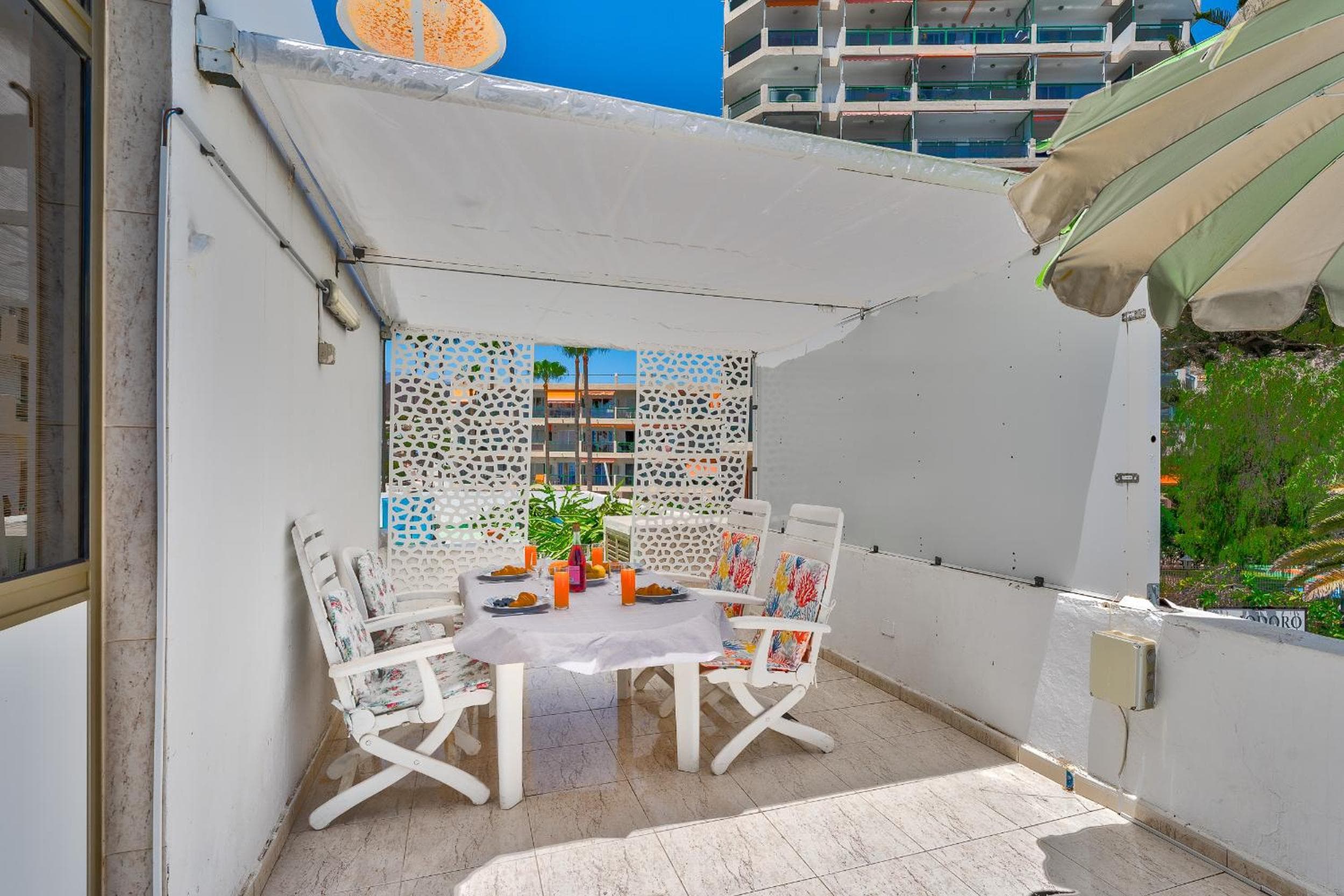 Front Ocean AirCon Los Cristianos Unique apartment — 2
