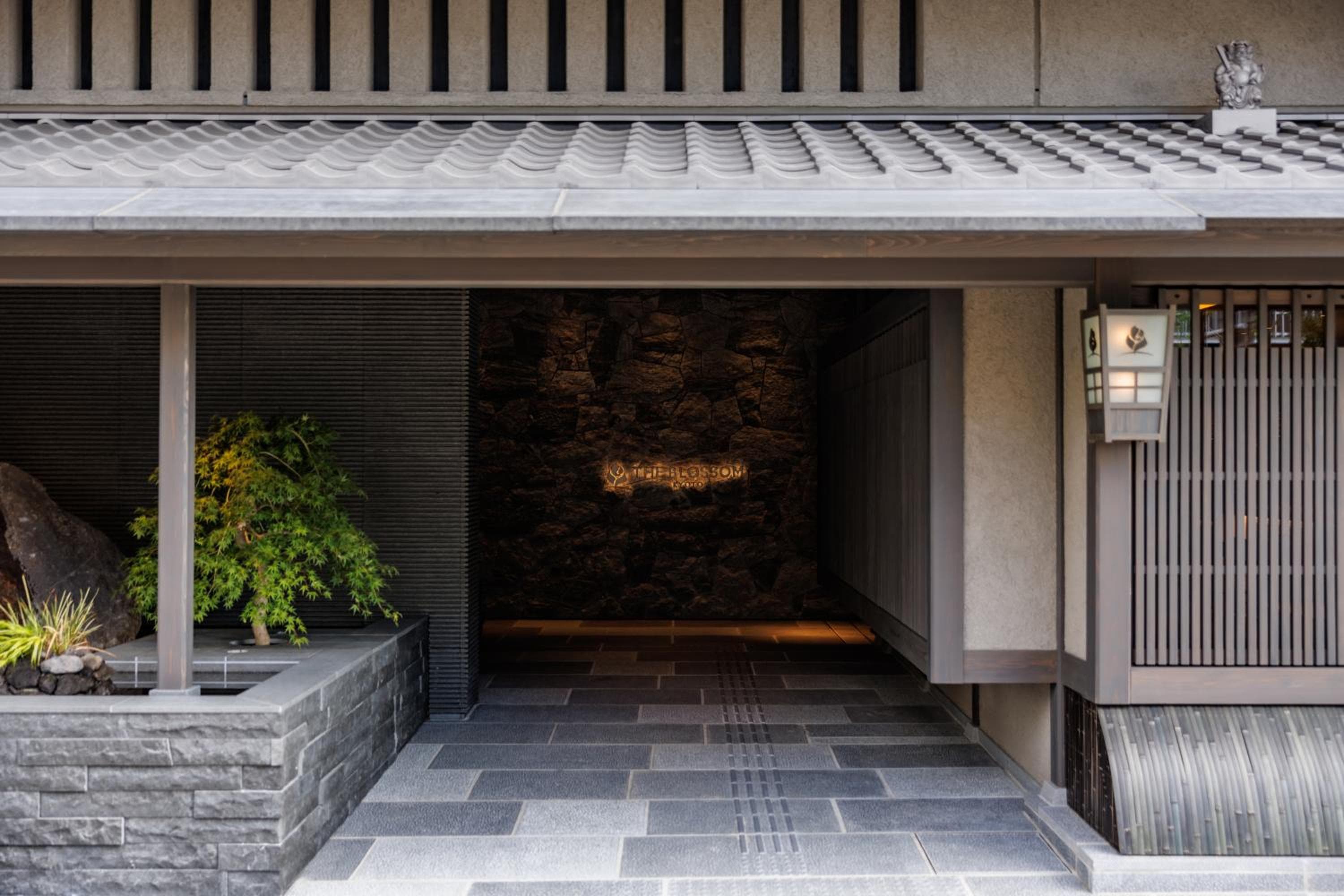 THE BLOSSOM KYOTO hotel, 140-2 Manjujicho, Shimogyo-ku, Kyoto, Japan — photo 12