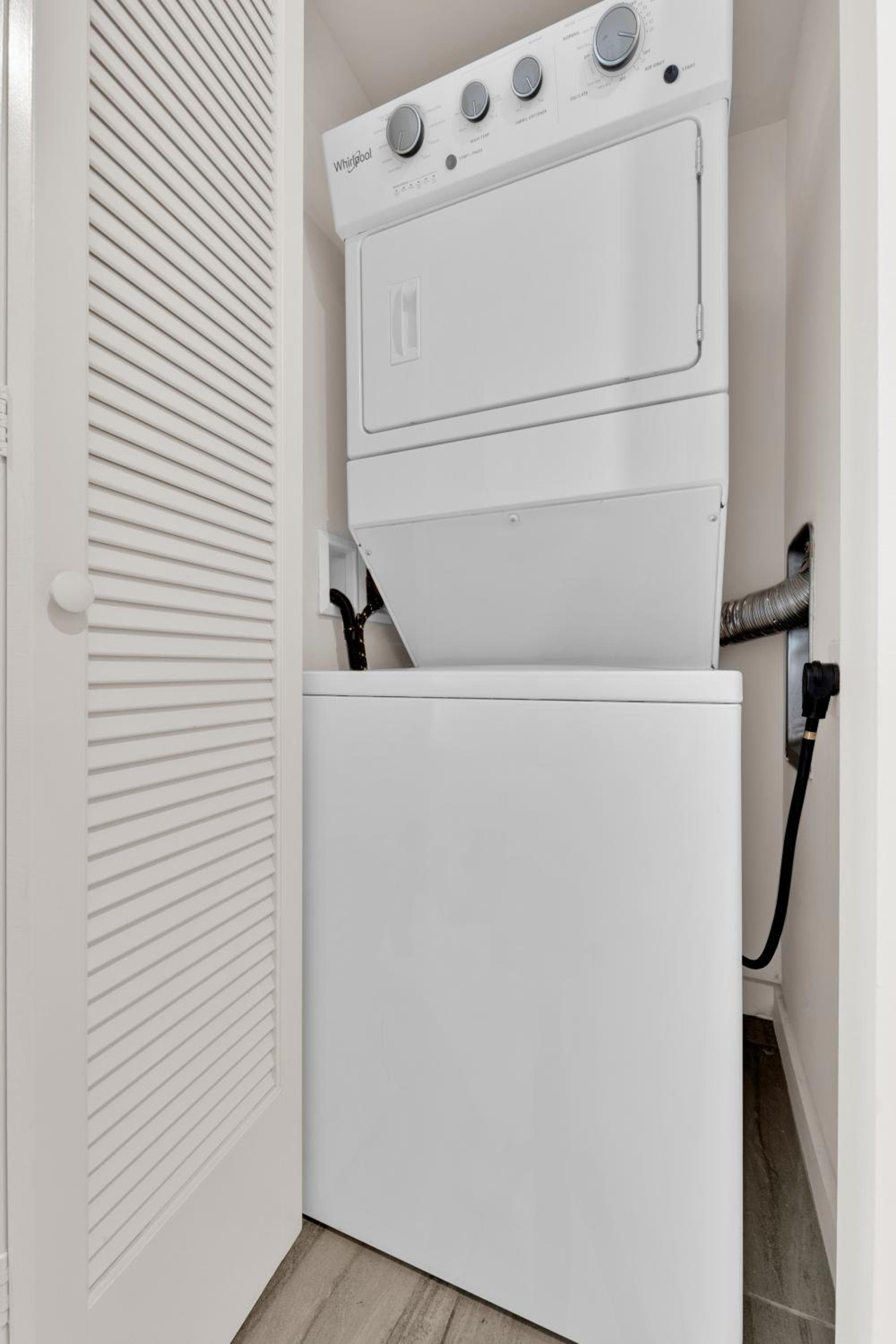 TR Miami Luxury de un dormitorio y estudios — 28