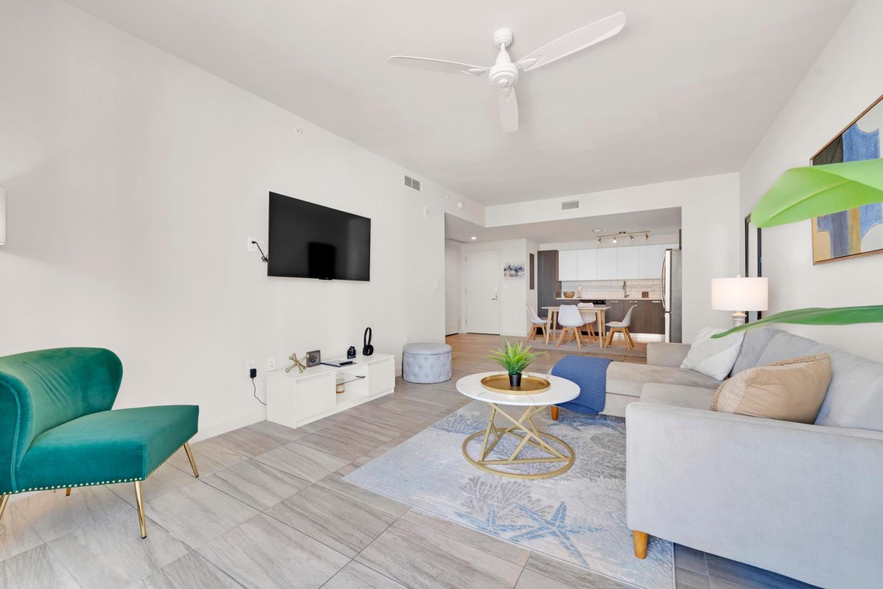 TR Miami Luxury de un dormitorio y estudios — 26