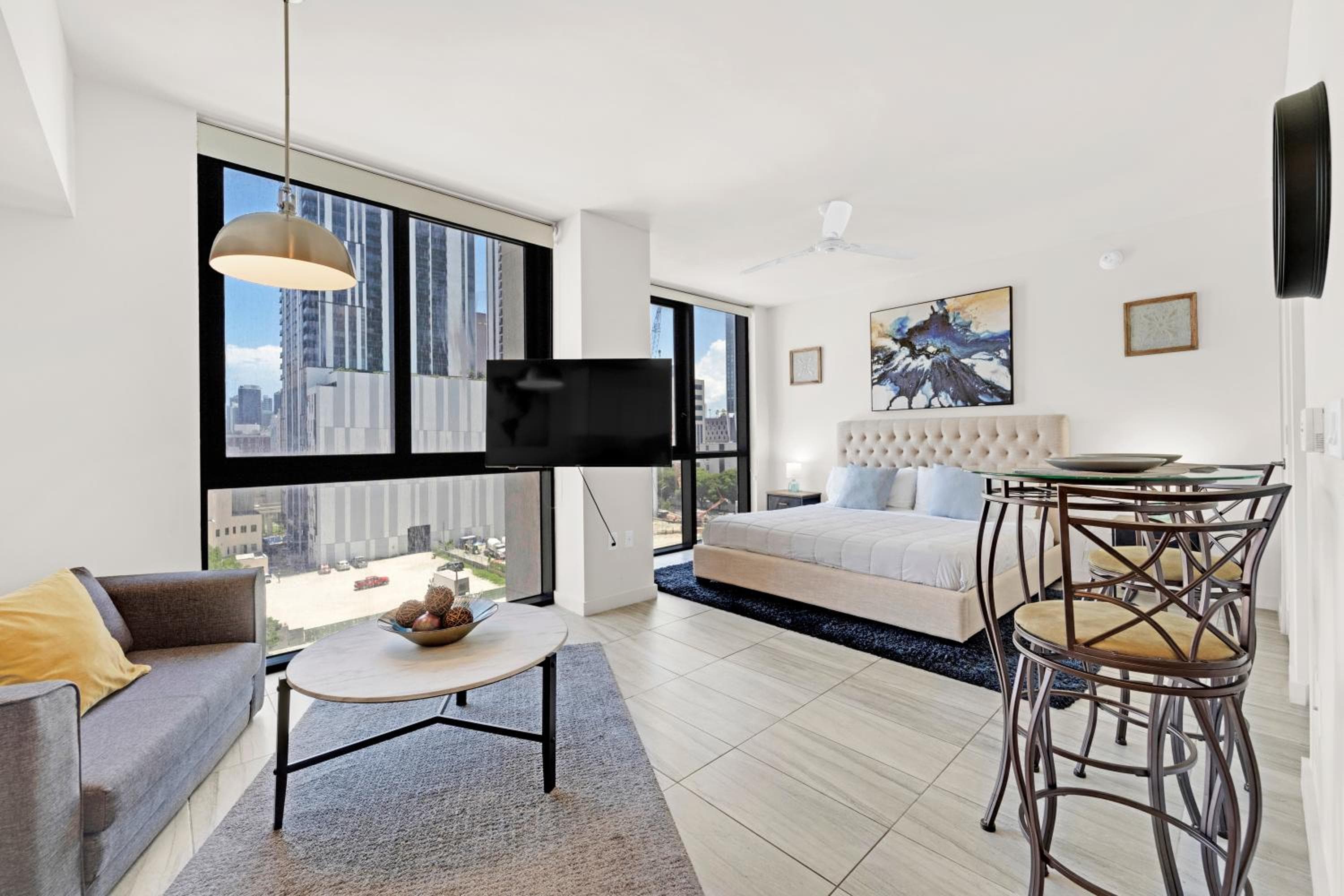 TR Miami Luxury de un dormitorio y estudios — 10