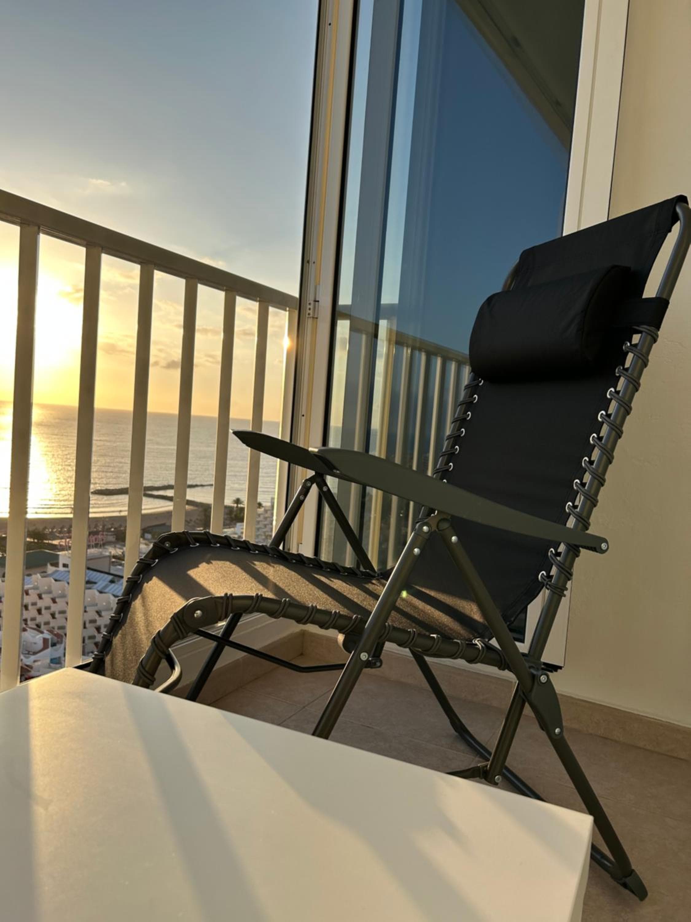 Atlantic Sunset Floor - Las Americas — 1