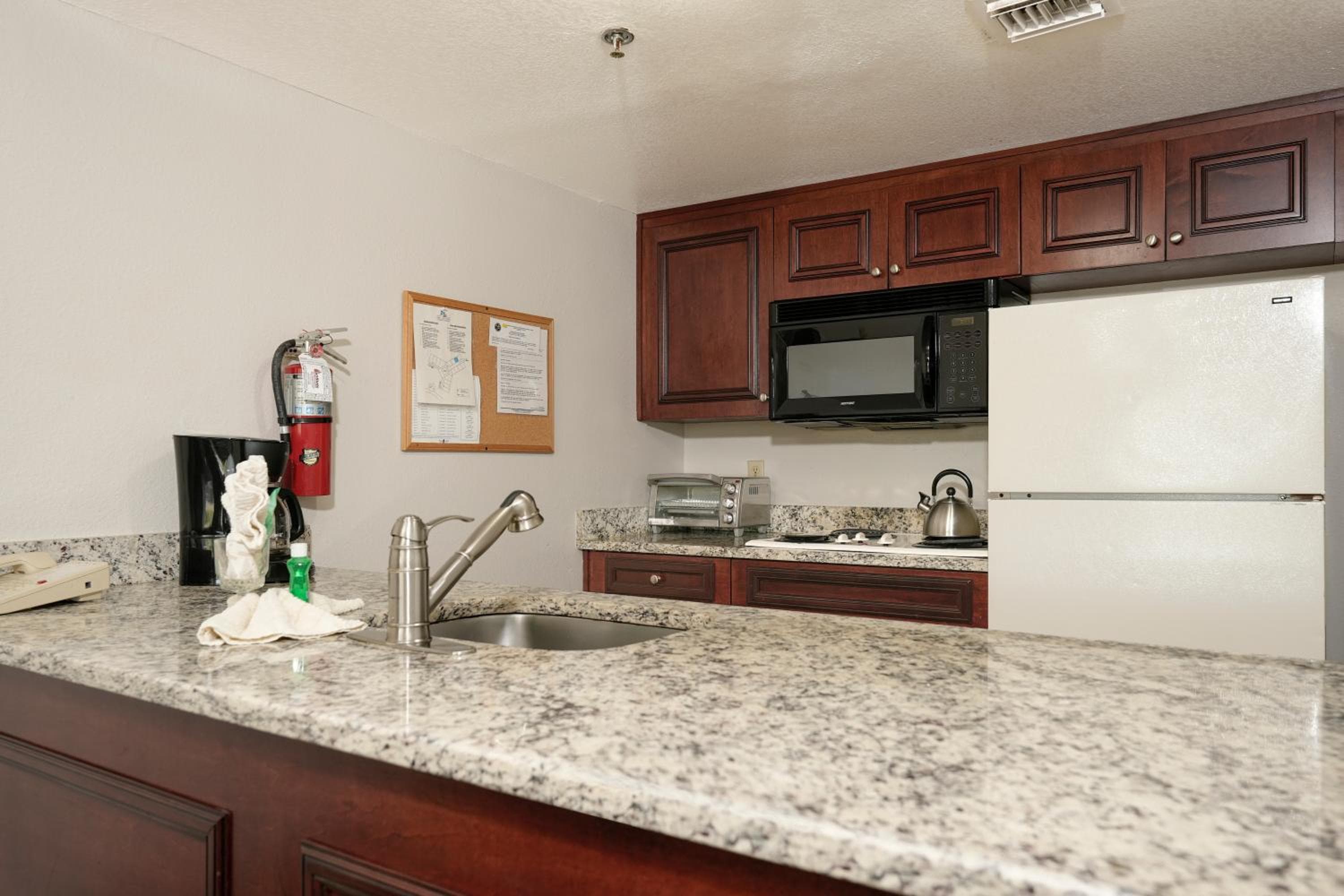 Parc Corniche Condominium Suites — 4