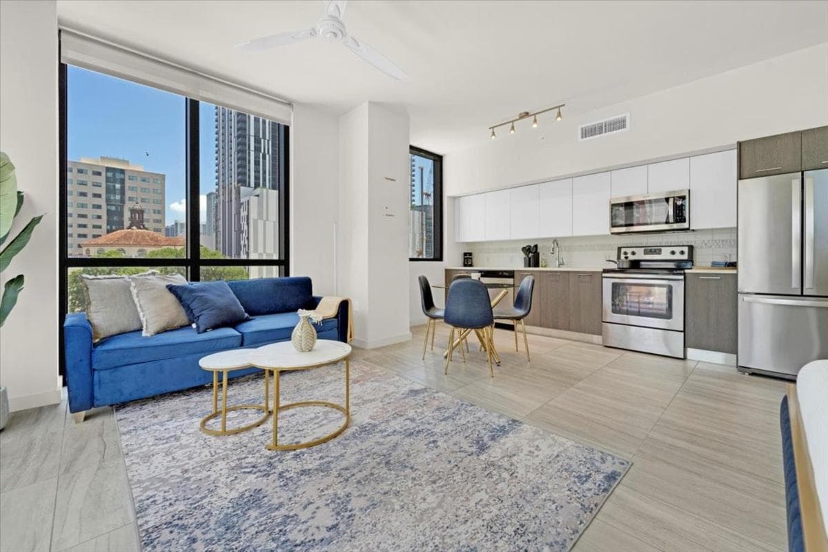 TR Miami Luxury de un dormitorio y estudios — 9