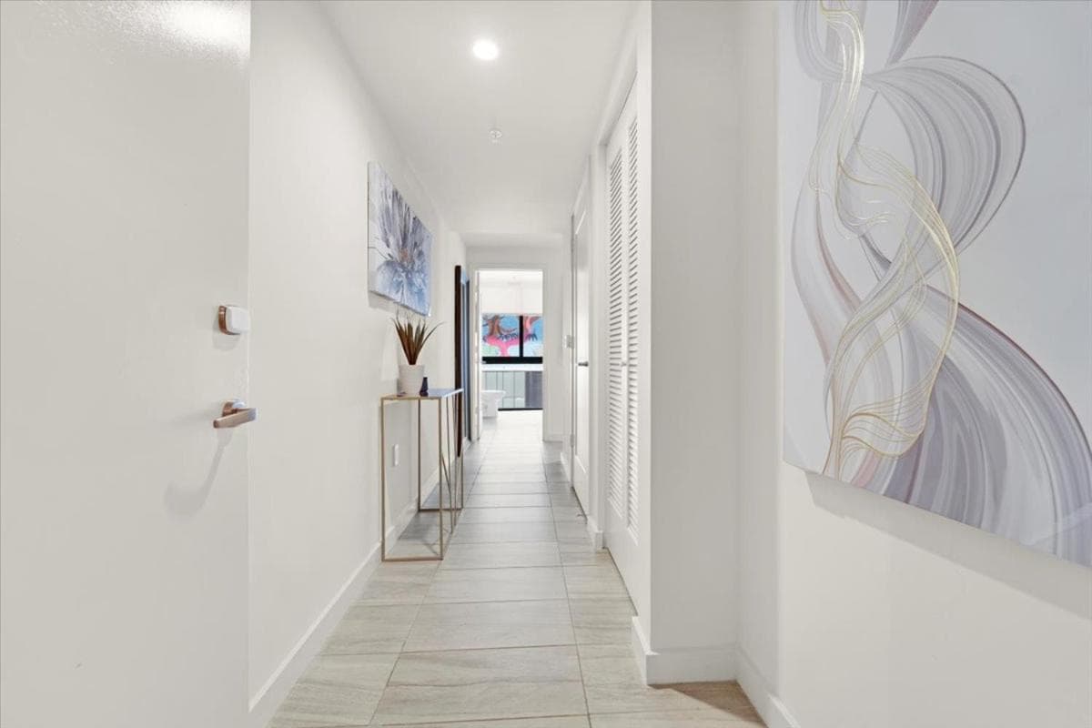 TR Miami Luxury de un dormitorio y estudios — 21