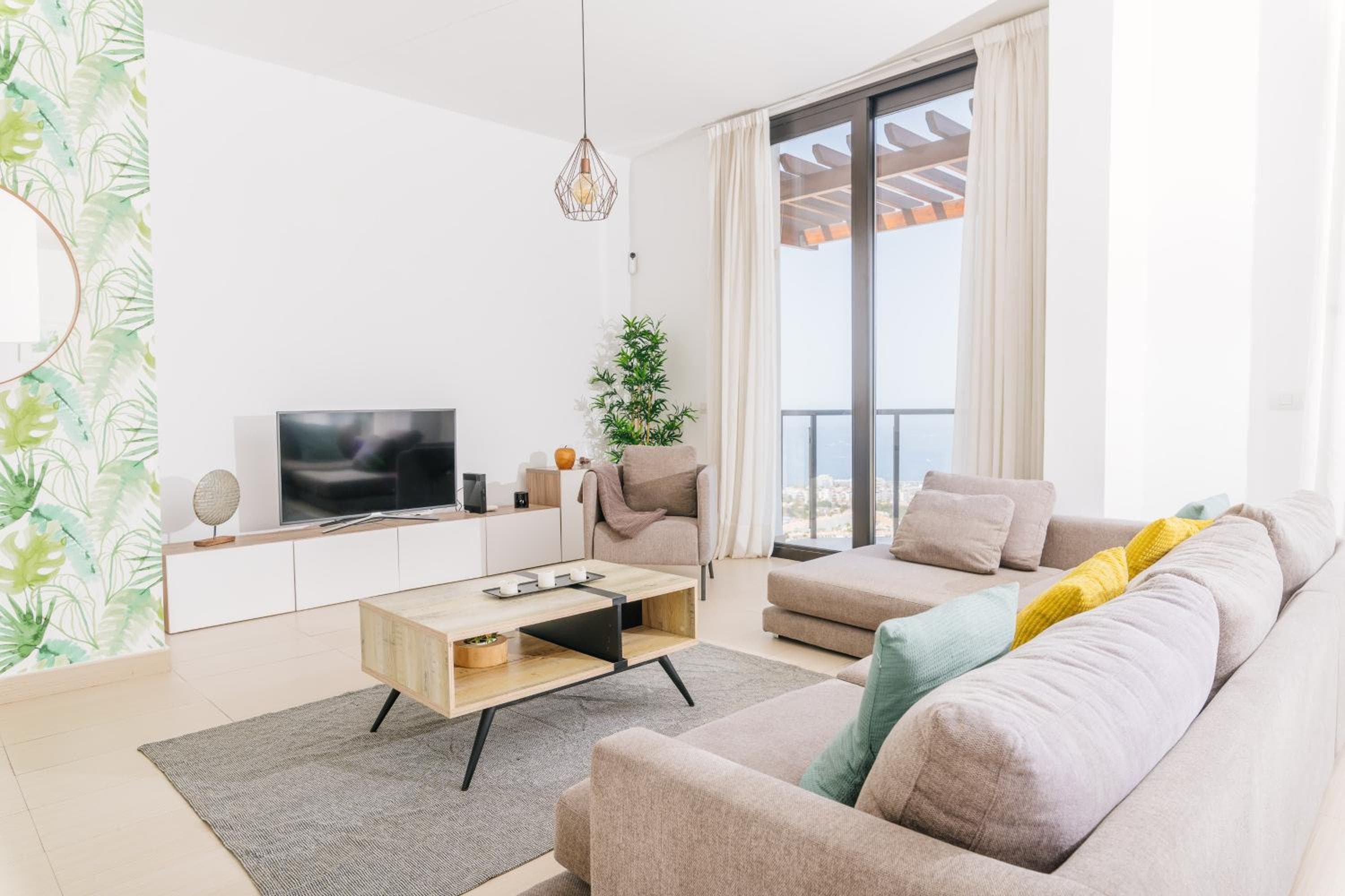 Sunset White Villa - Ocean view, Jakuzzi, Heated Pool, Air-conditioning, Grill — 1