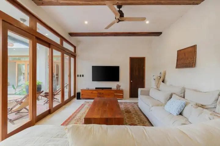 Villa Sanah — 10