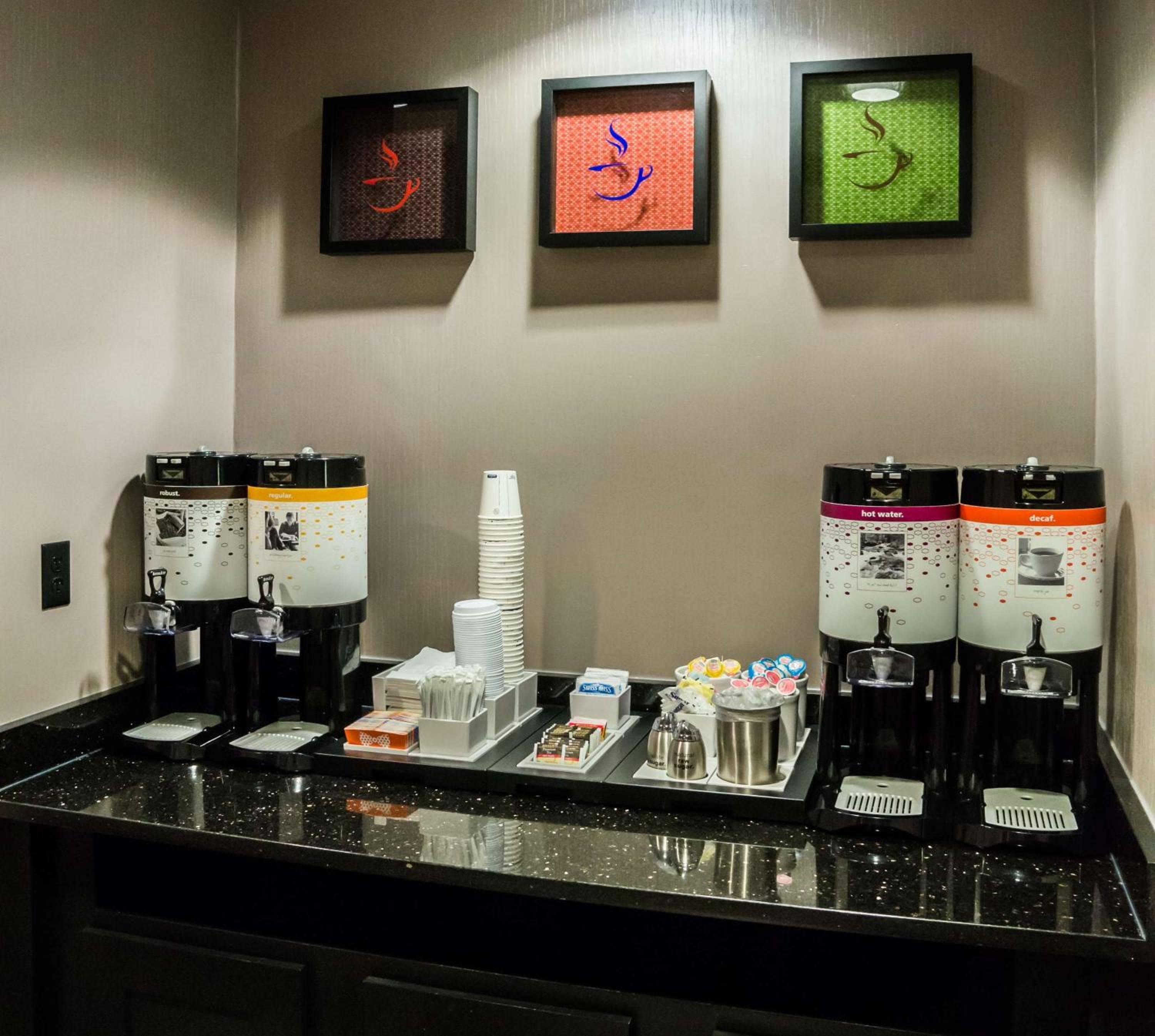 Hampton Inn & Suites Orlando-John Young Parkway/South Park — 12