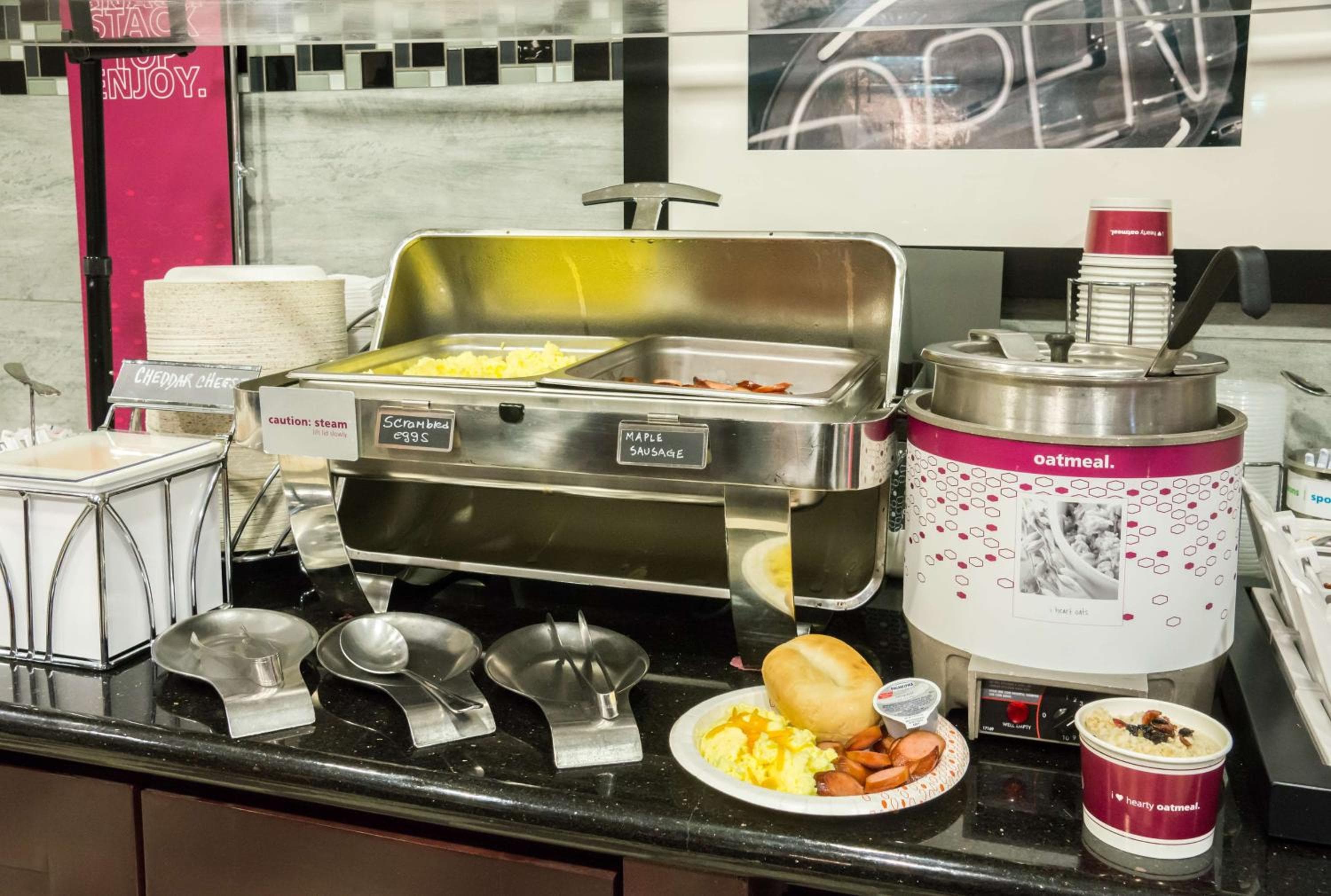 Hampton Inn & Suites Orlando-John Young Parkway/South Park — 15