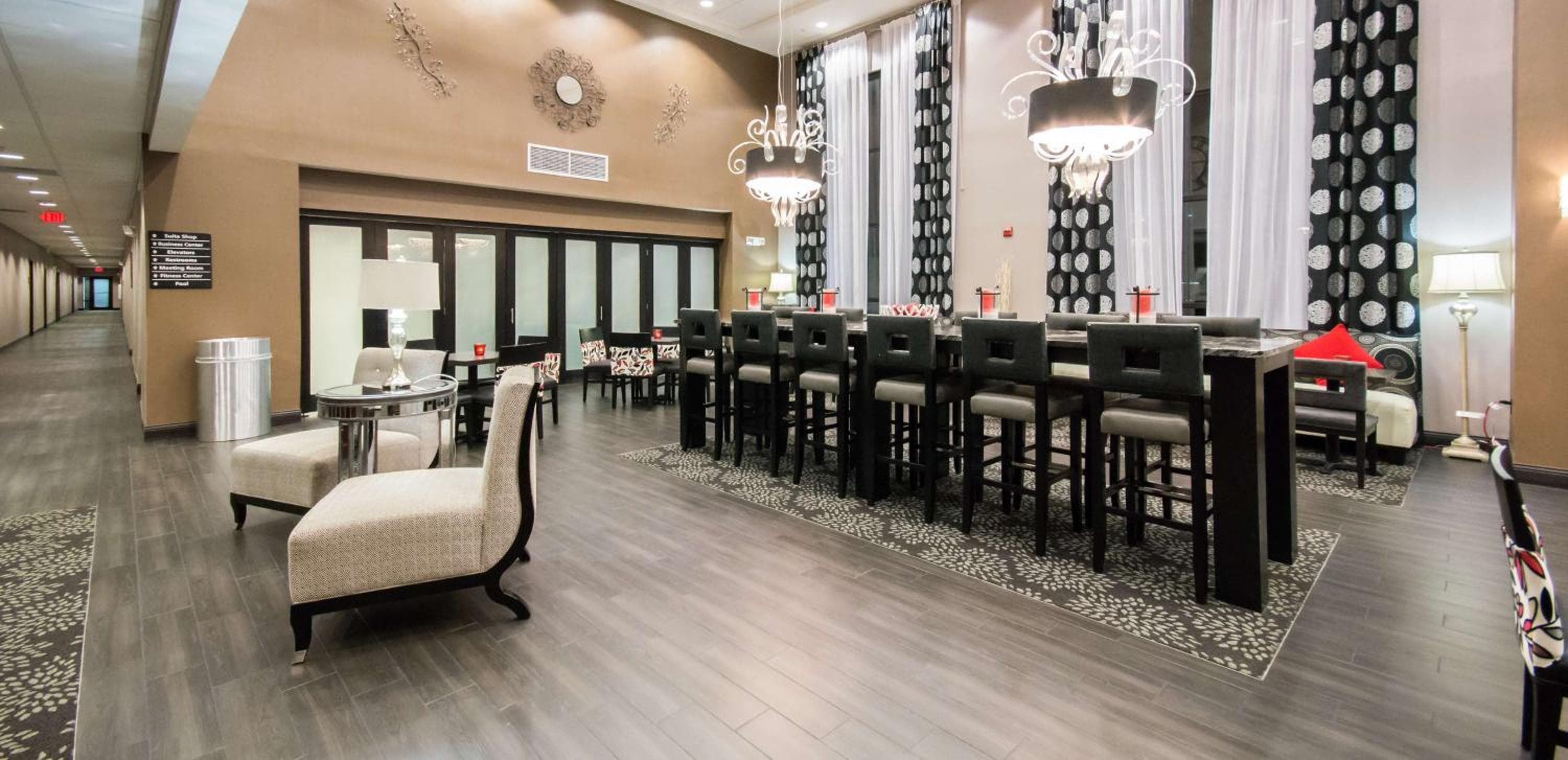 Hampton Inn & Suites Orlando-John Young Parkway/South Park — 17